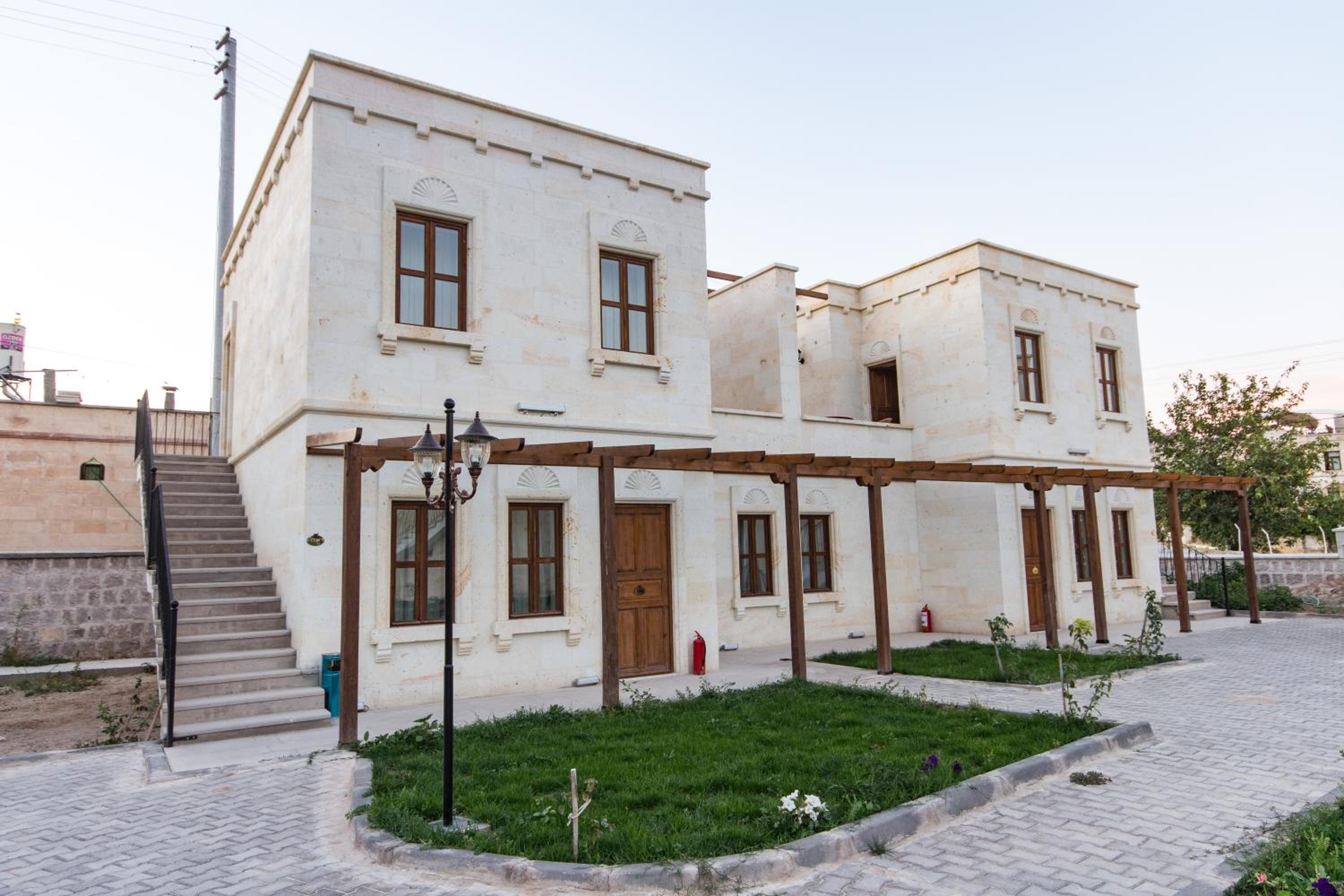 Cappadocia Empire Cave Hotel - Image 29