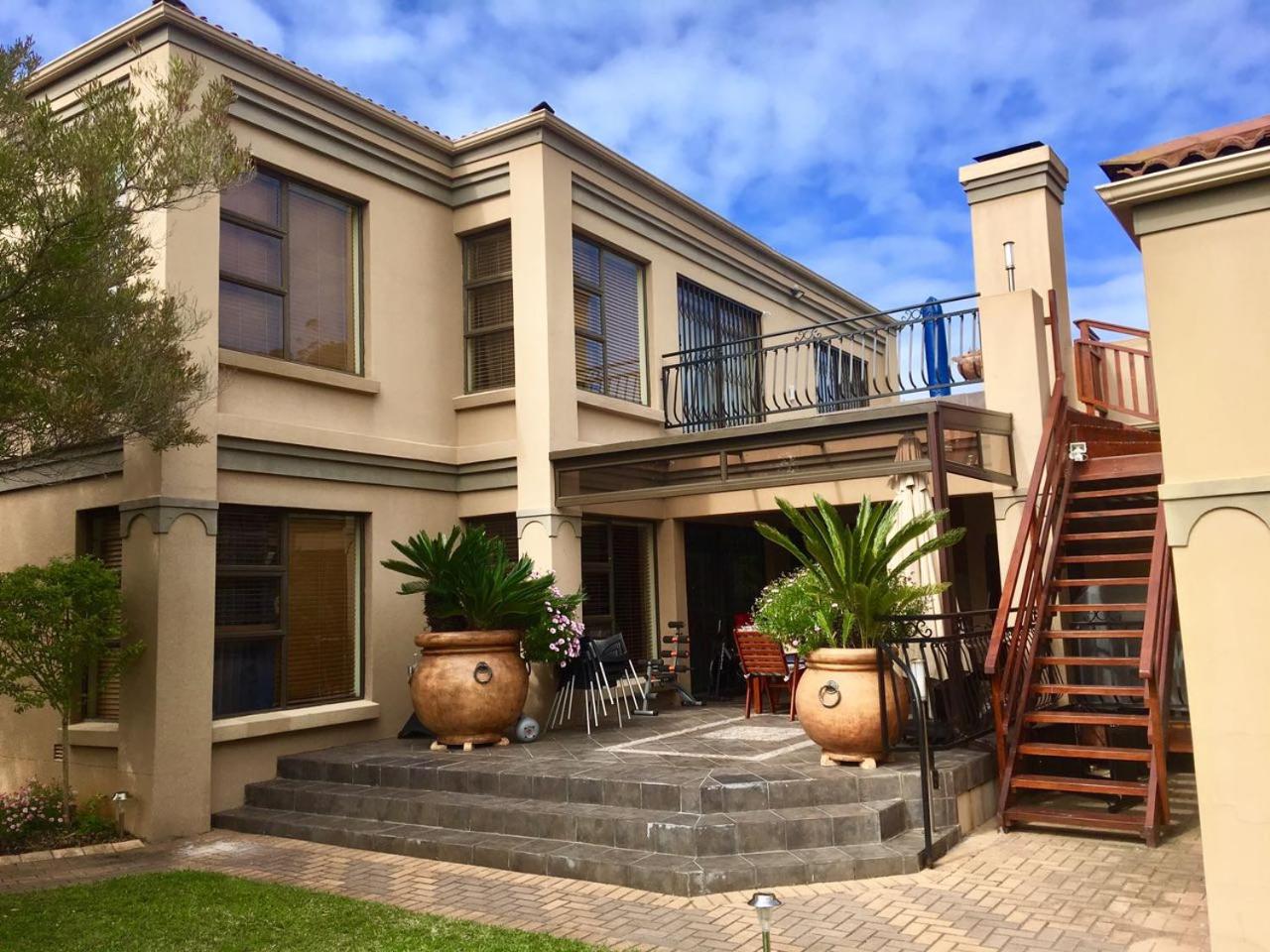 House Hibiscus view 2