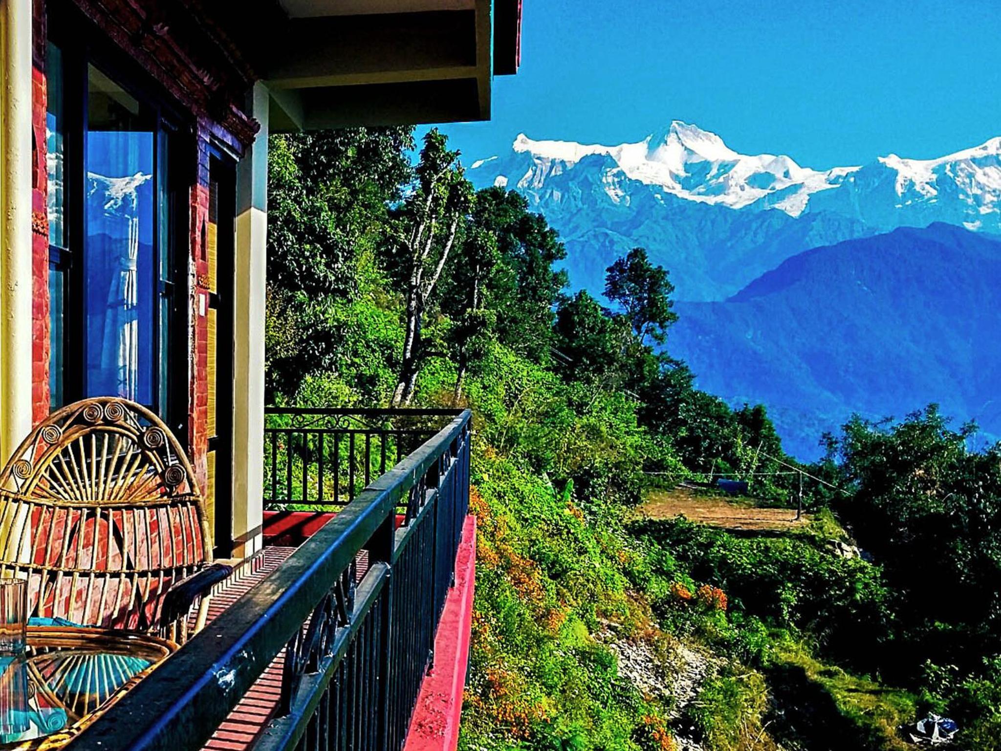 Superview Lodge - Family-Run, Himalayan Sunrise