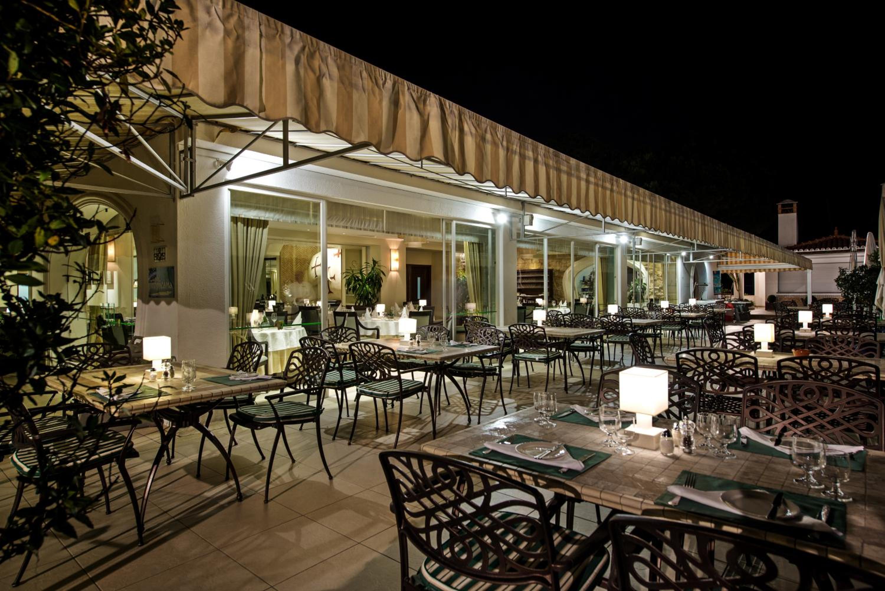 Four Seasons Country Club