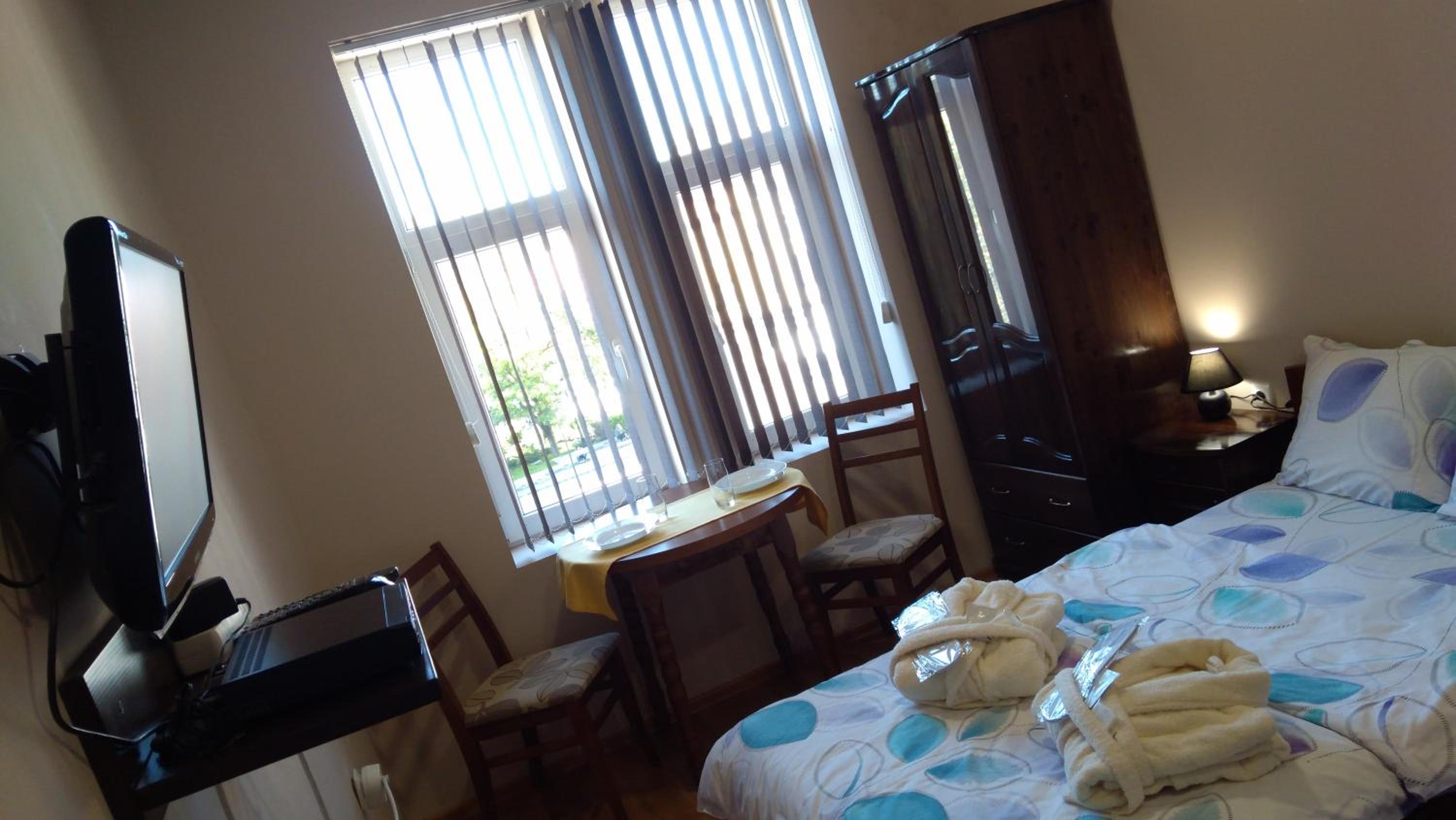 Guest House Fun and Rest