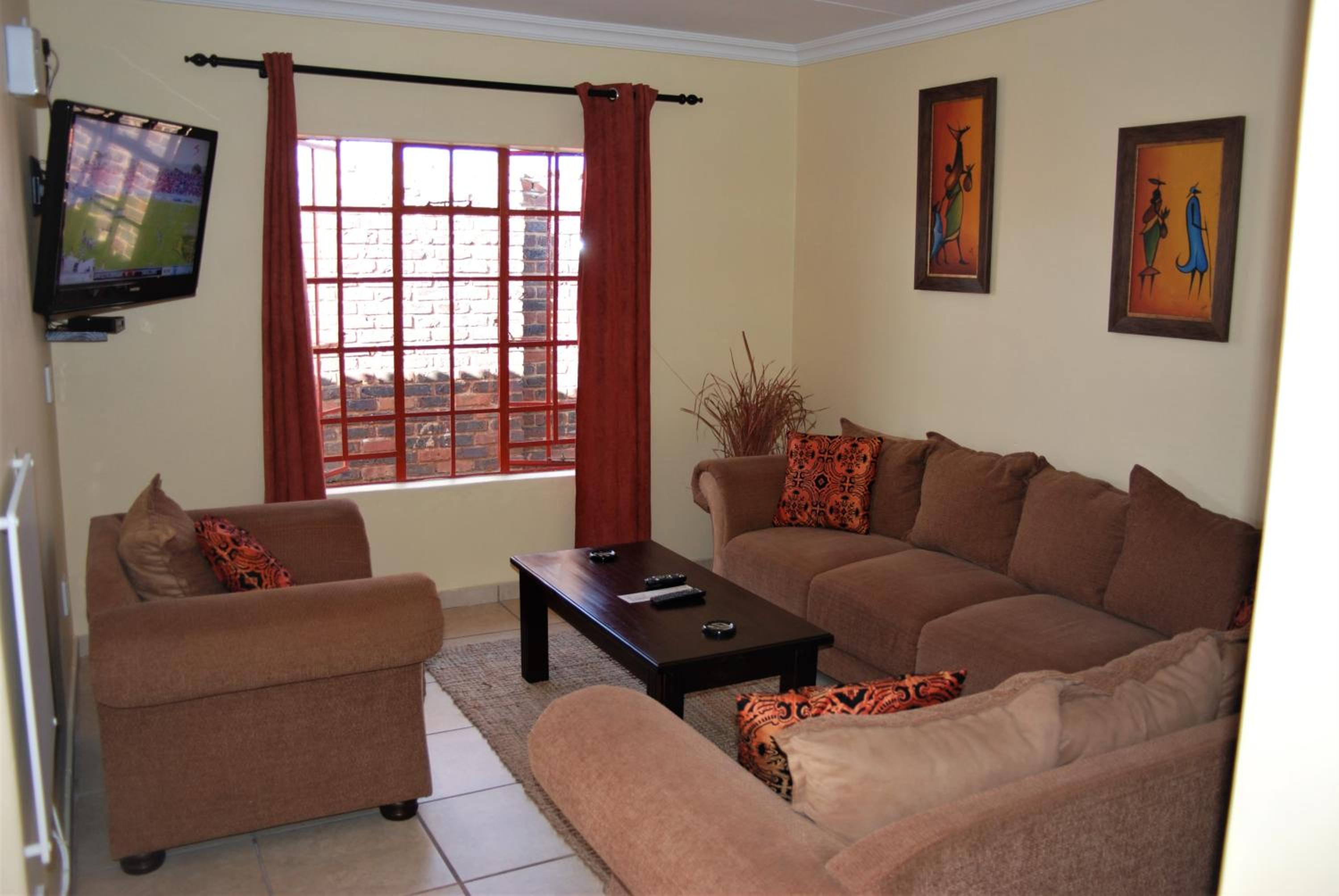 Journey's Inn Africa Guest Lodge