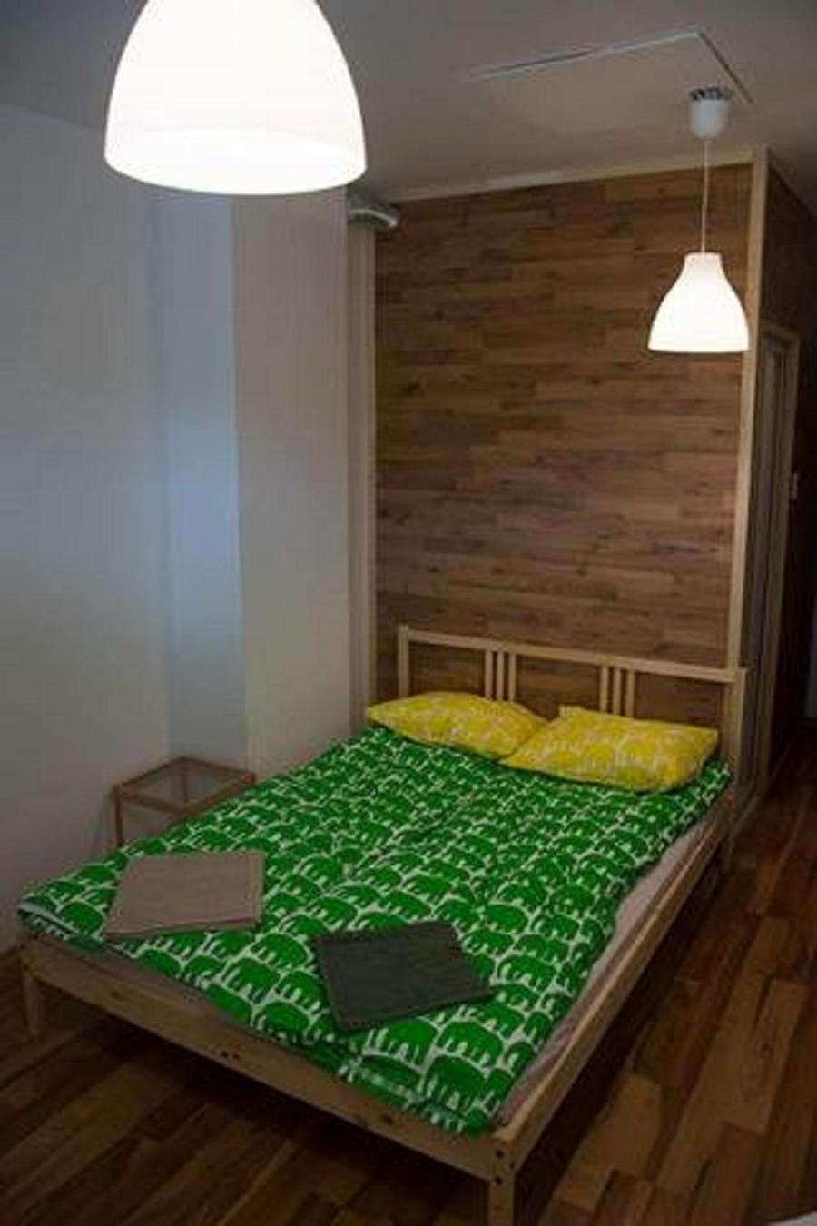 4 Rooms