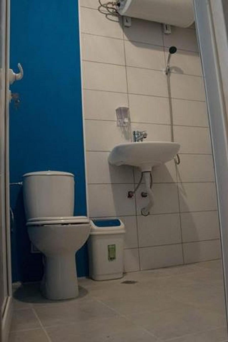 4 Rooms