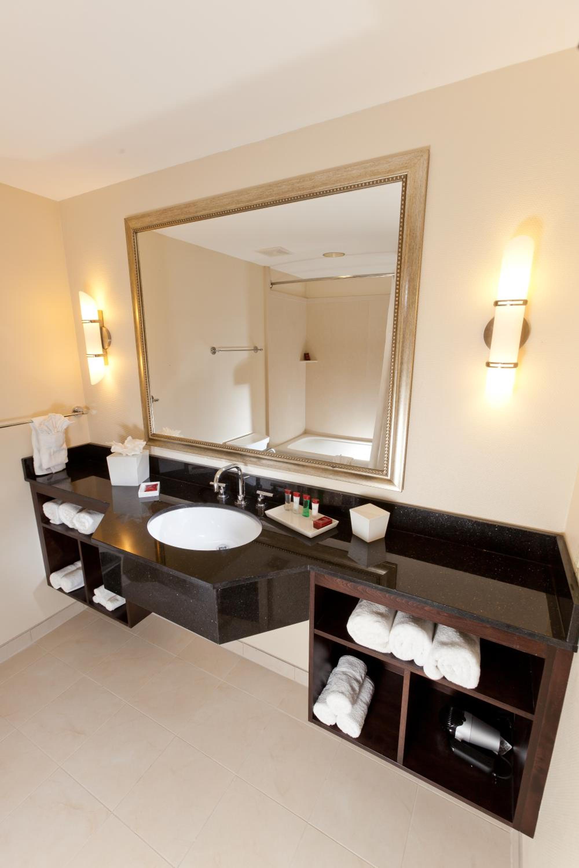 Plaza Suites On International Drive Near Universal Epic