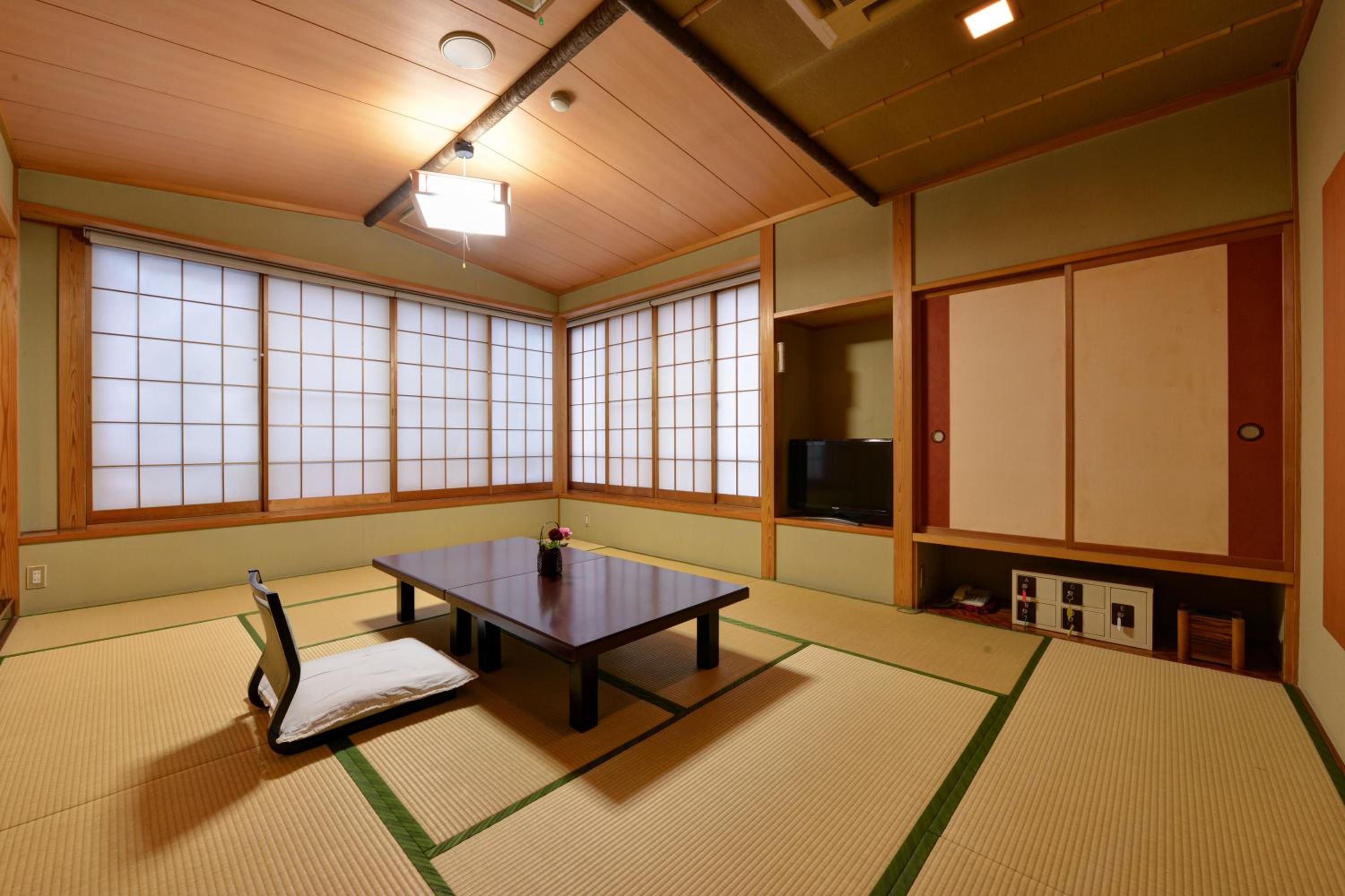 Kappo Ryokan Shiroyama