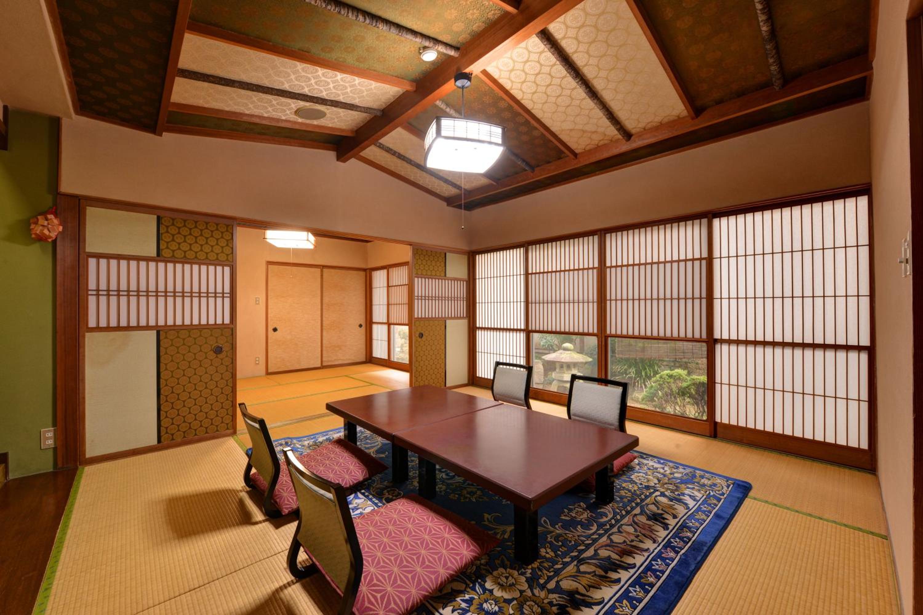 Kappo Ryokan Shiroyama