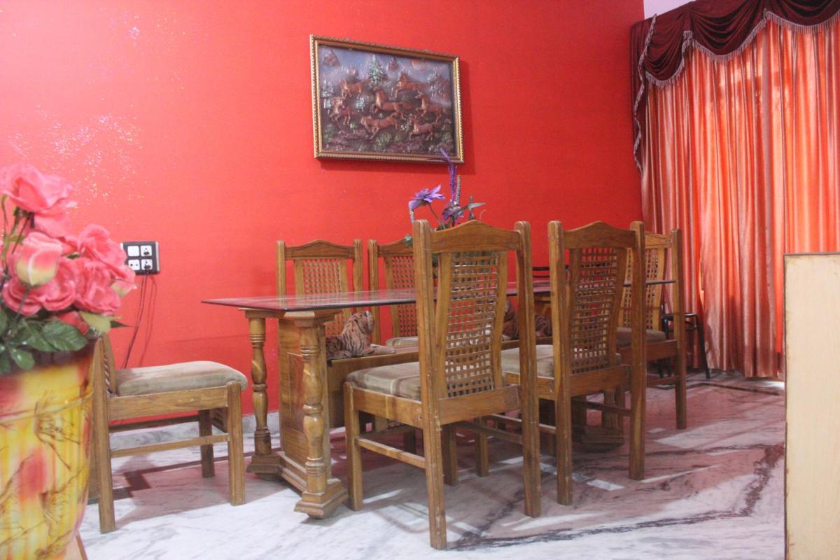 Thomas Home Stay