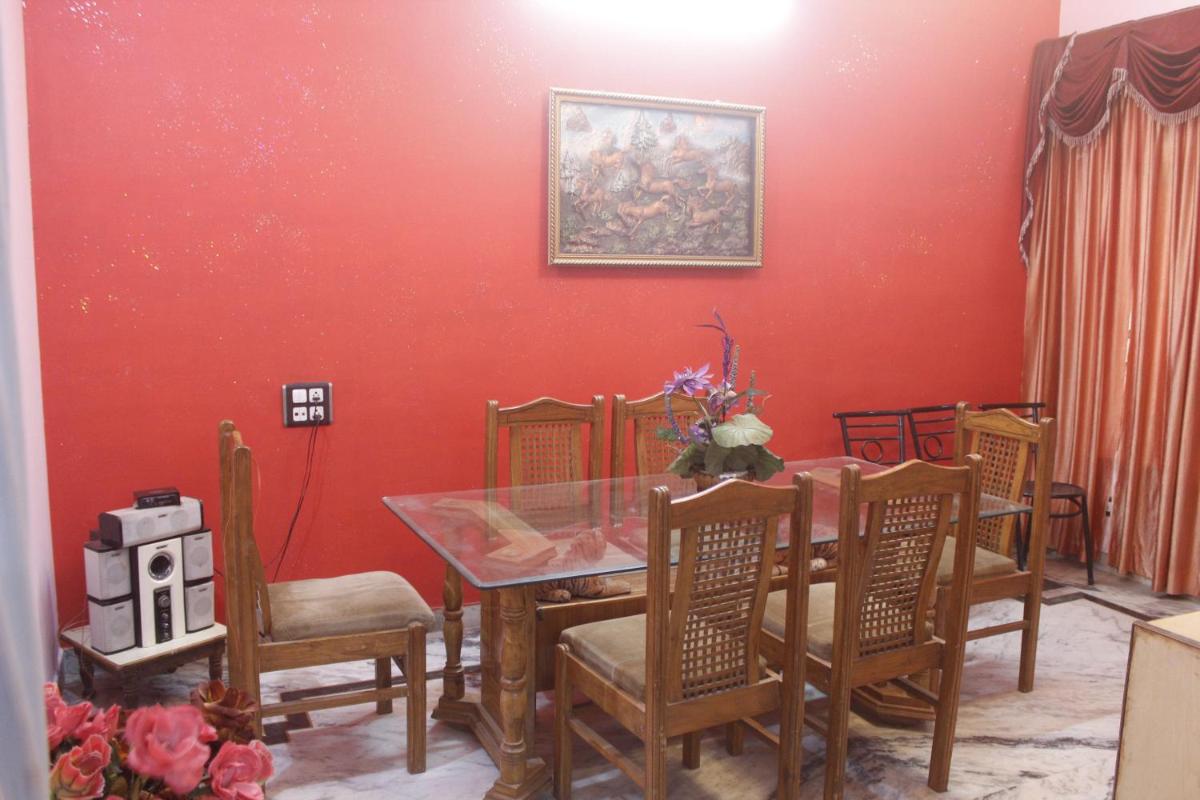 Thomas Home Stay