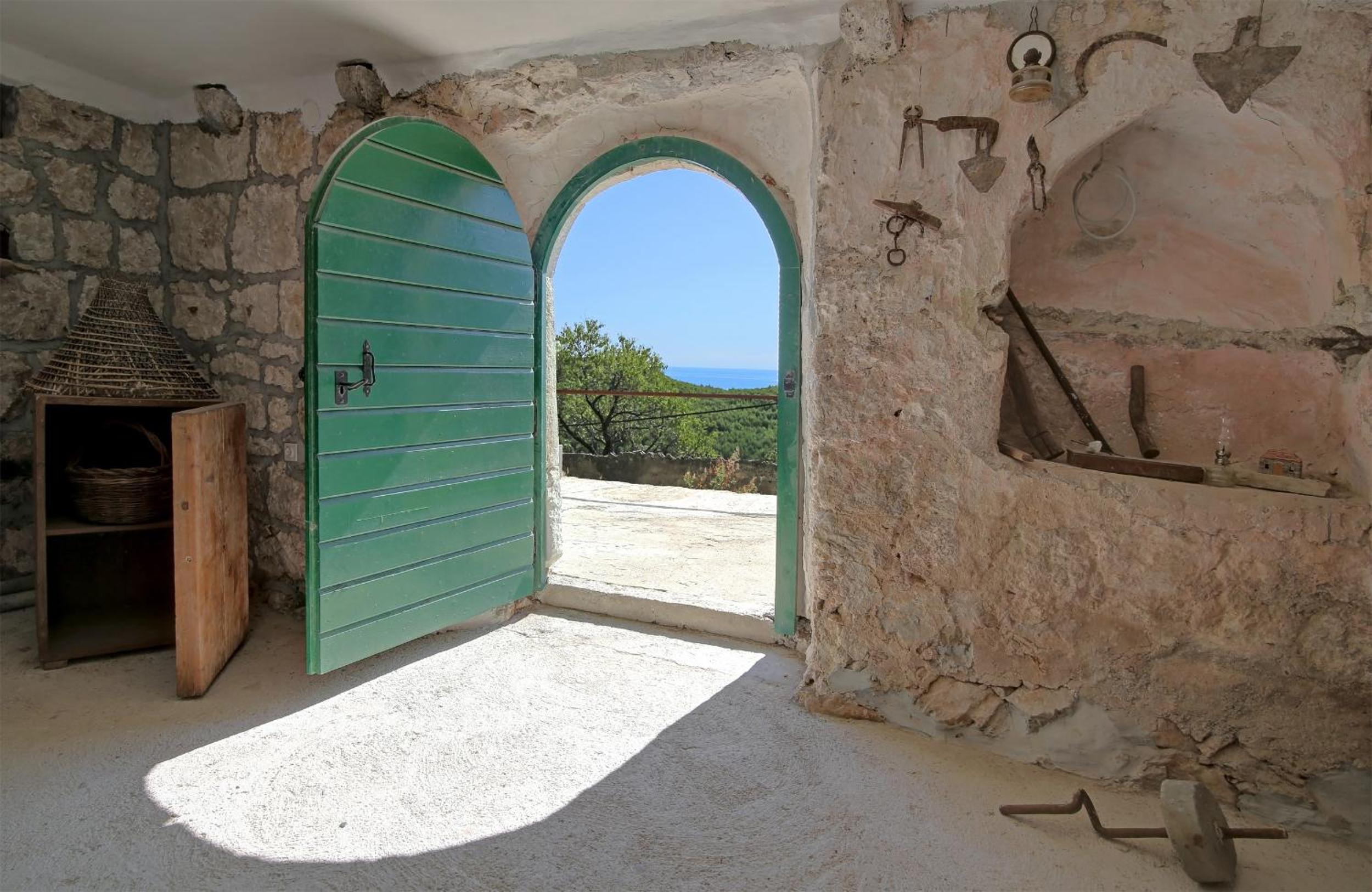 House Abatros