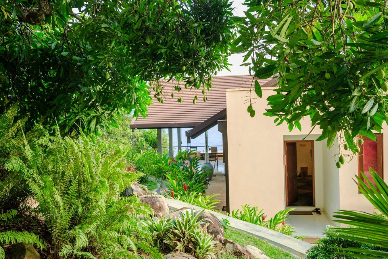 Hotel Sea Heart House on Koggala Lake - Image 1