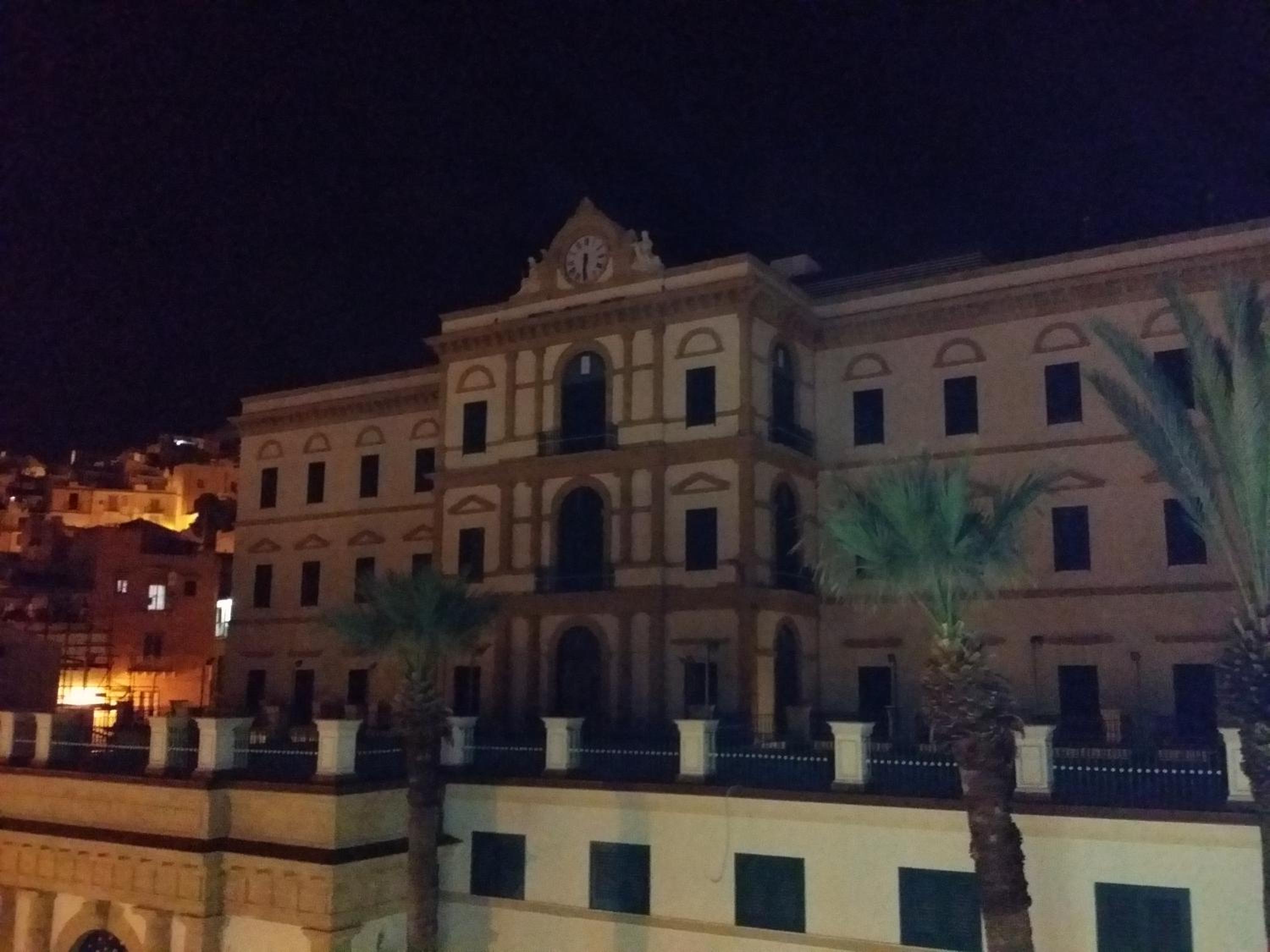 Photo 48