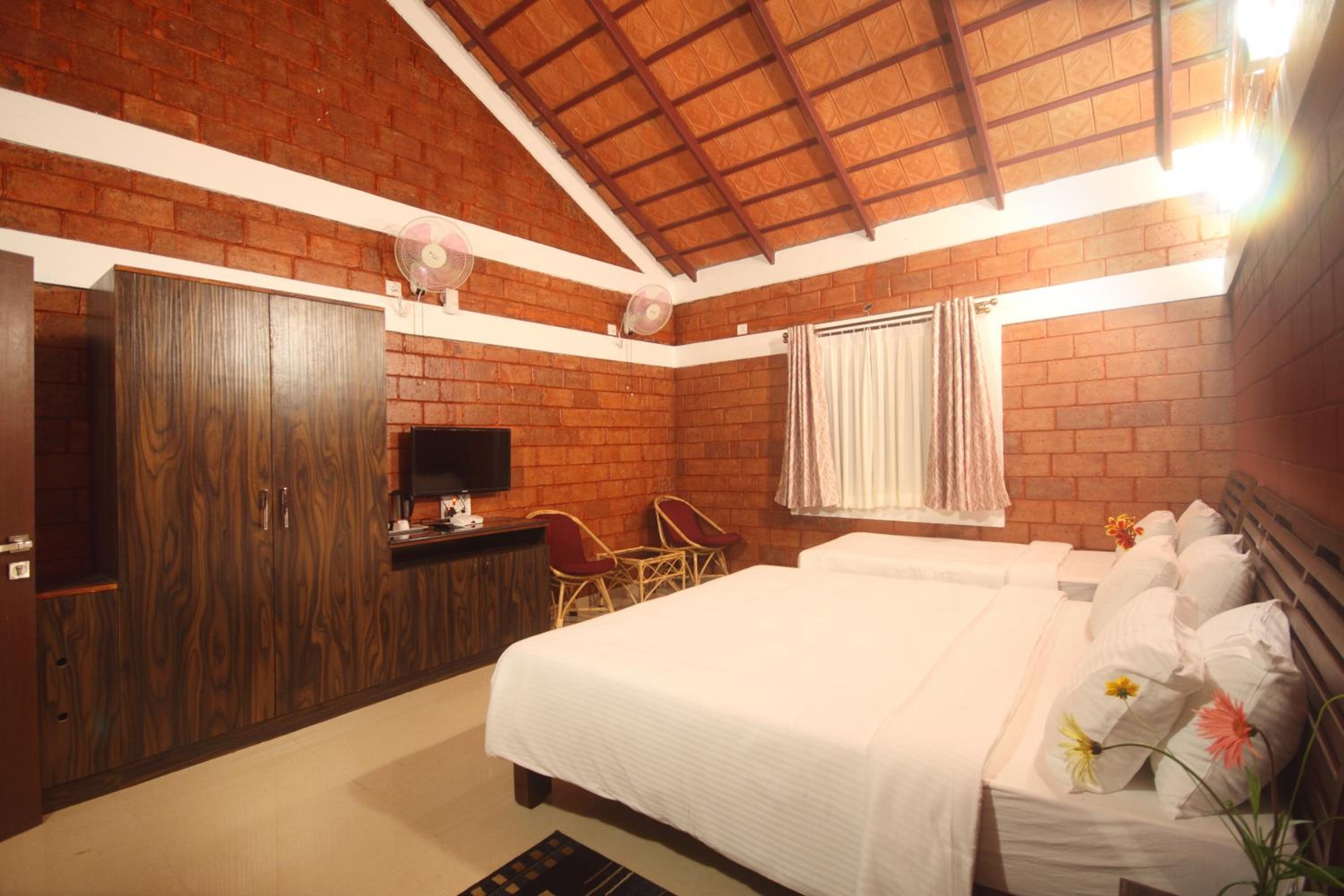 Coffee Grove Resort view 5