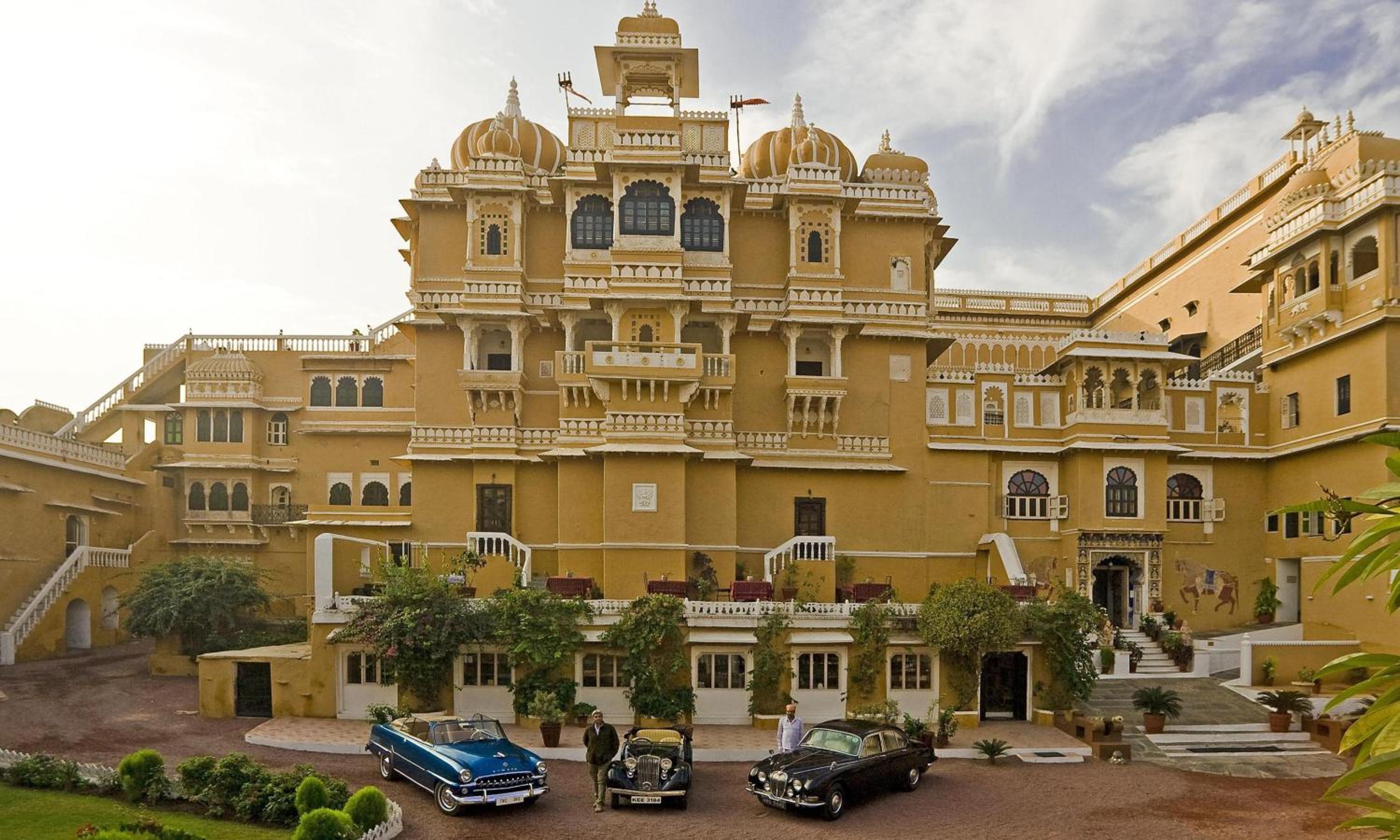 Deogarh Mahal