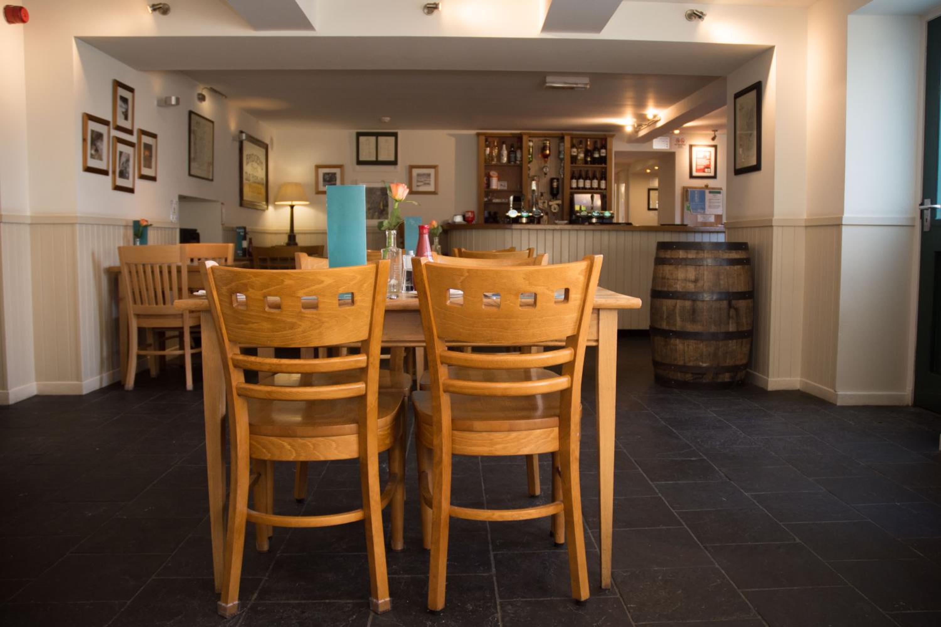 Bridgend Vacations - Bridgend Hotel - Property Image 4