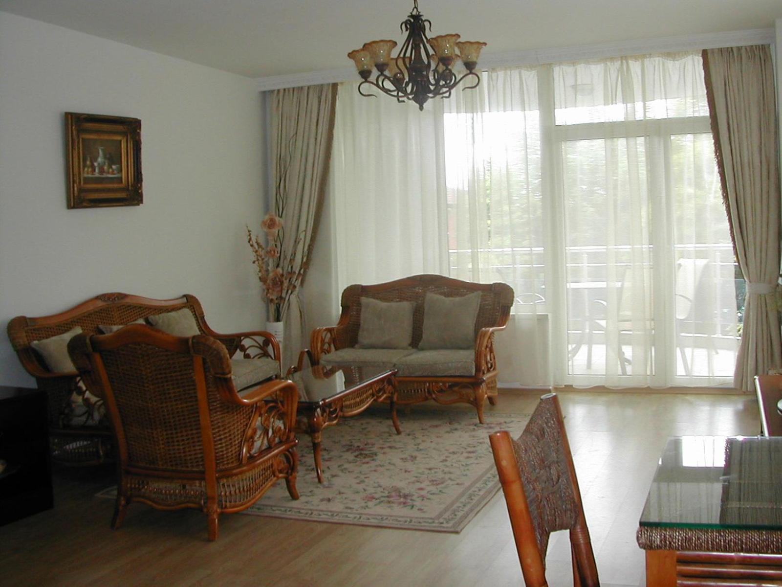 Oasis Suites Apartments and Studios