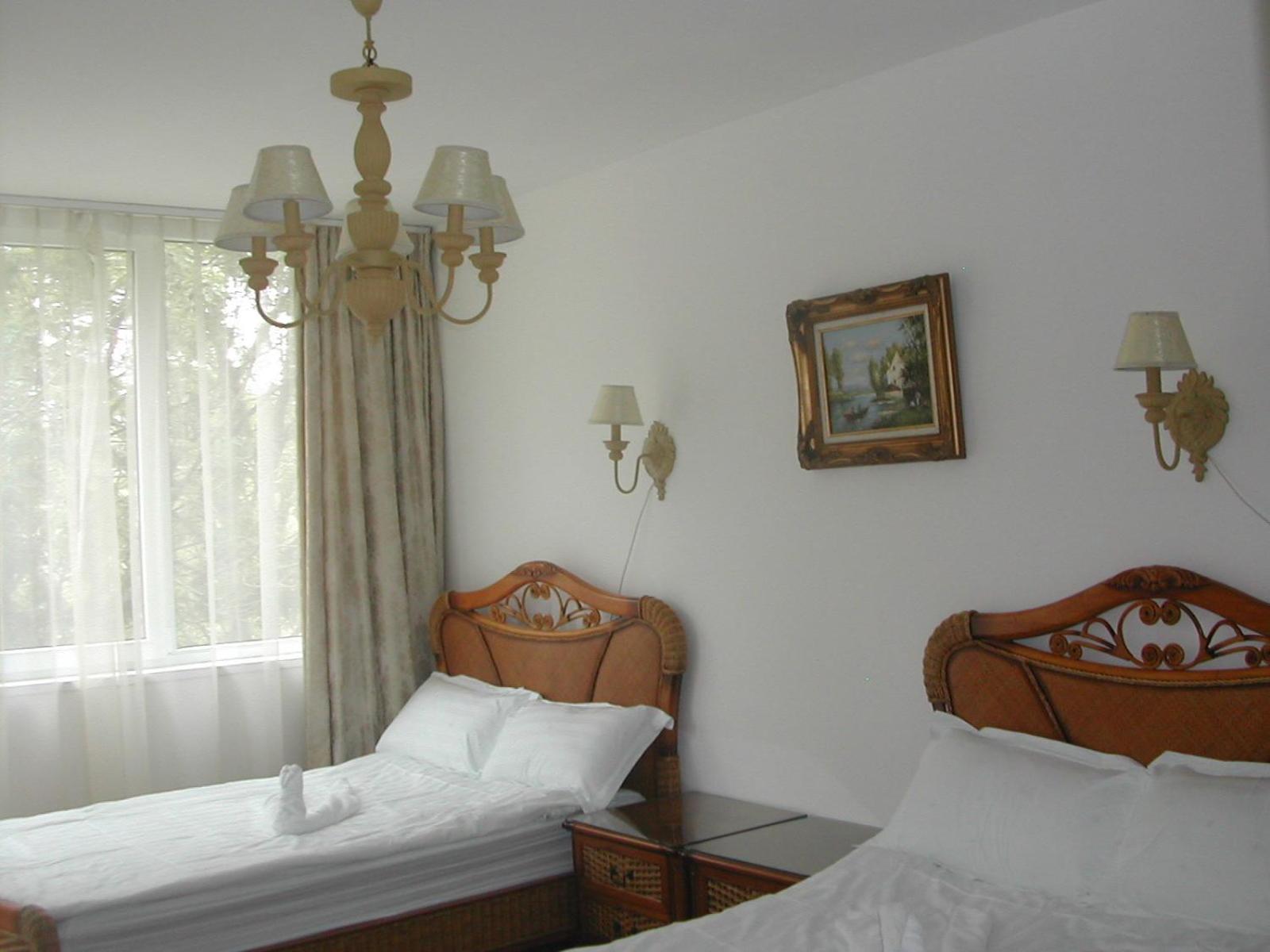 Oasis Suites Apartments and Studios