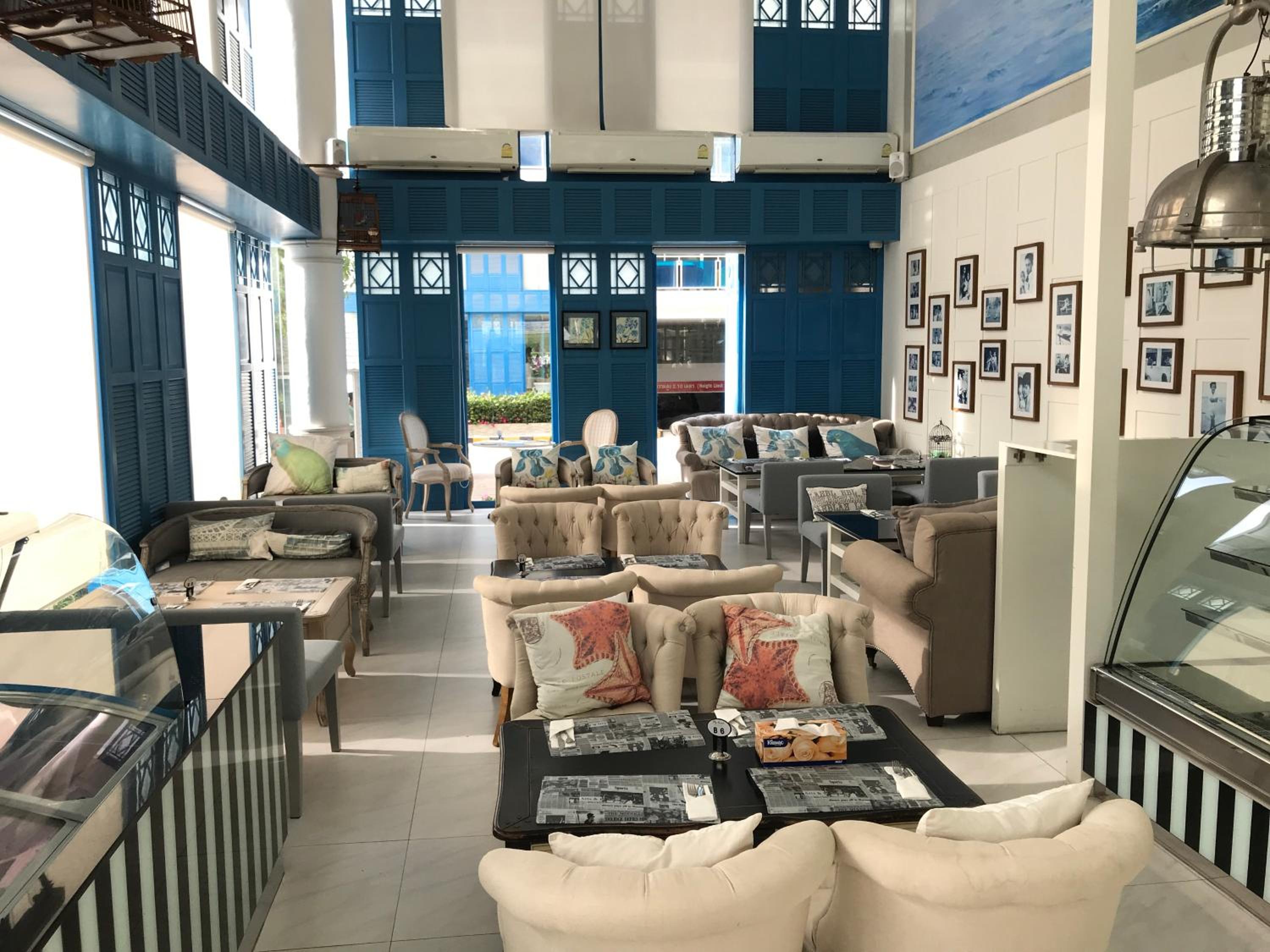 lounge