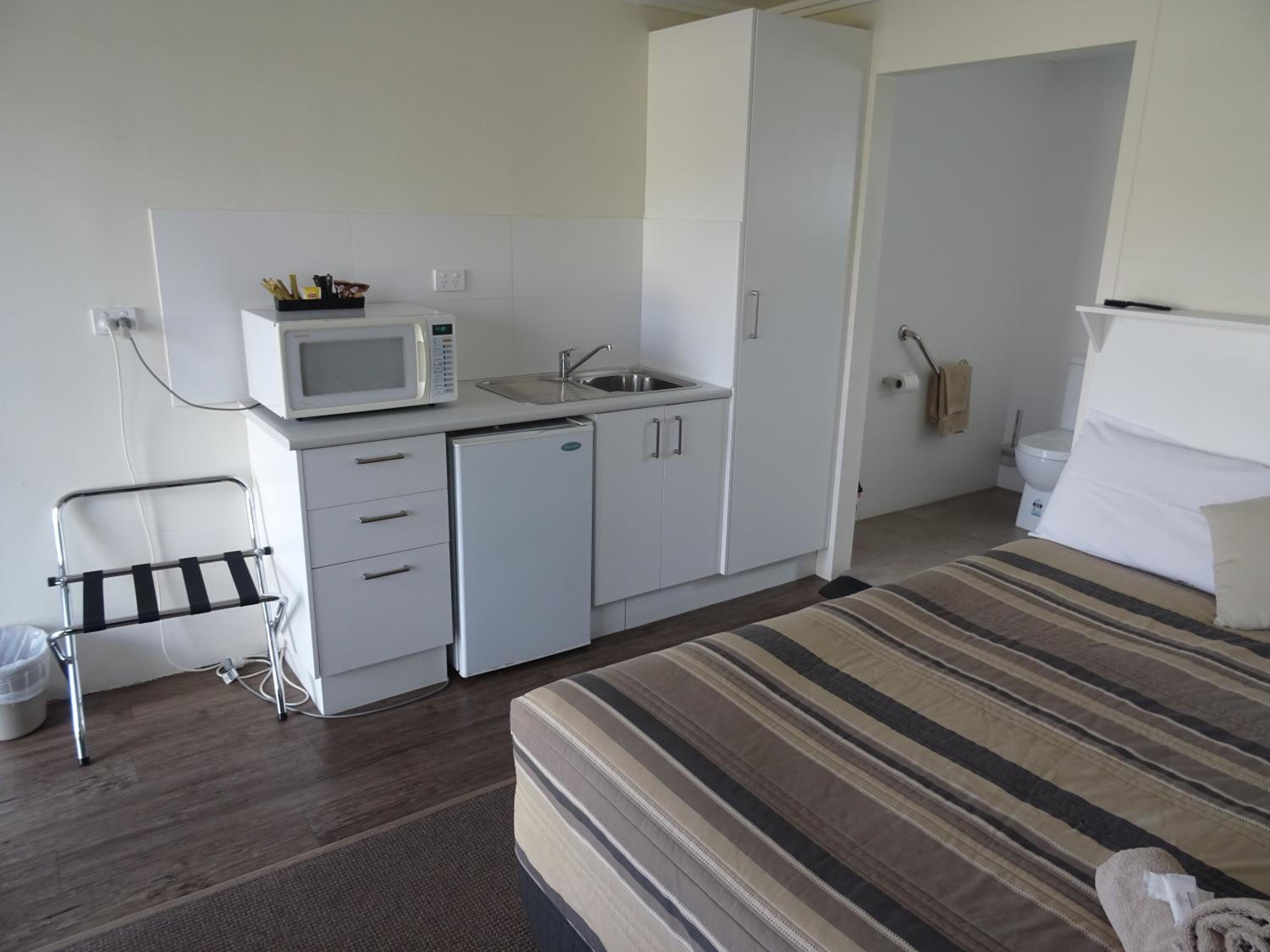 Centrepoint Motel