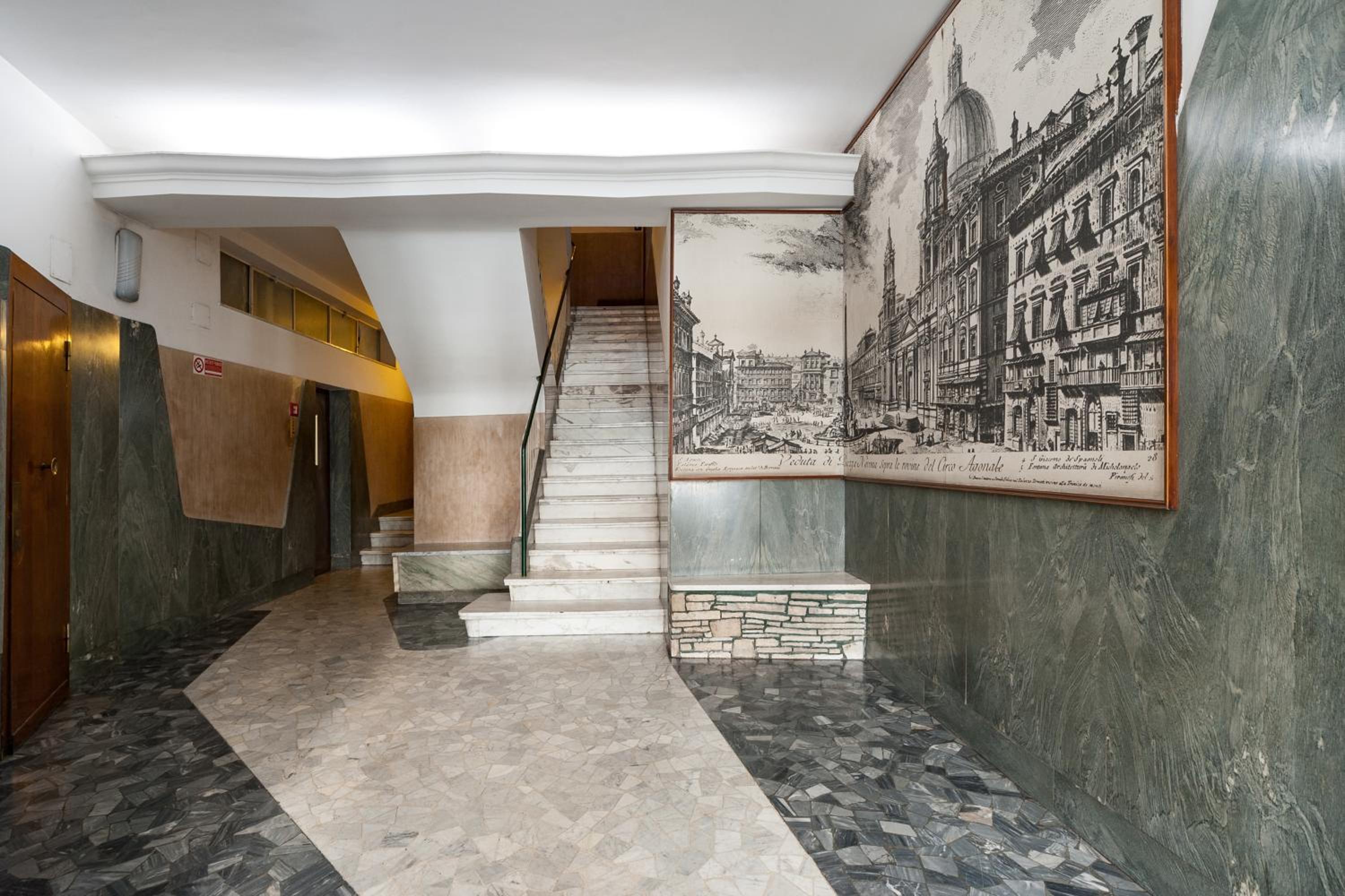 Interno 9 a San Pietro