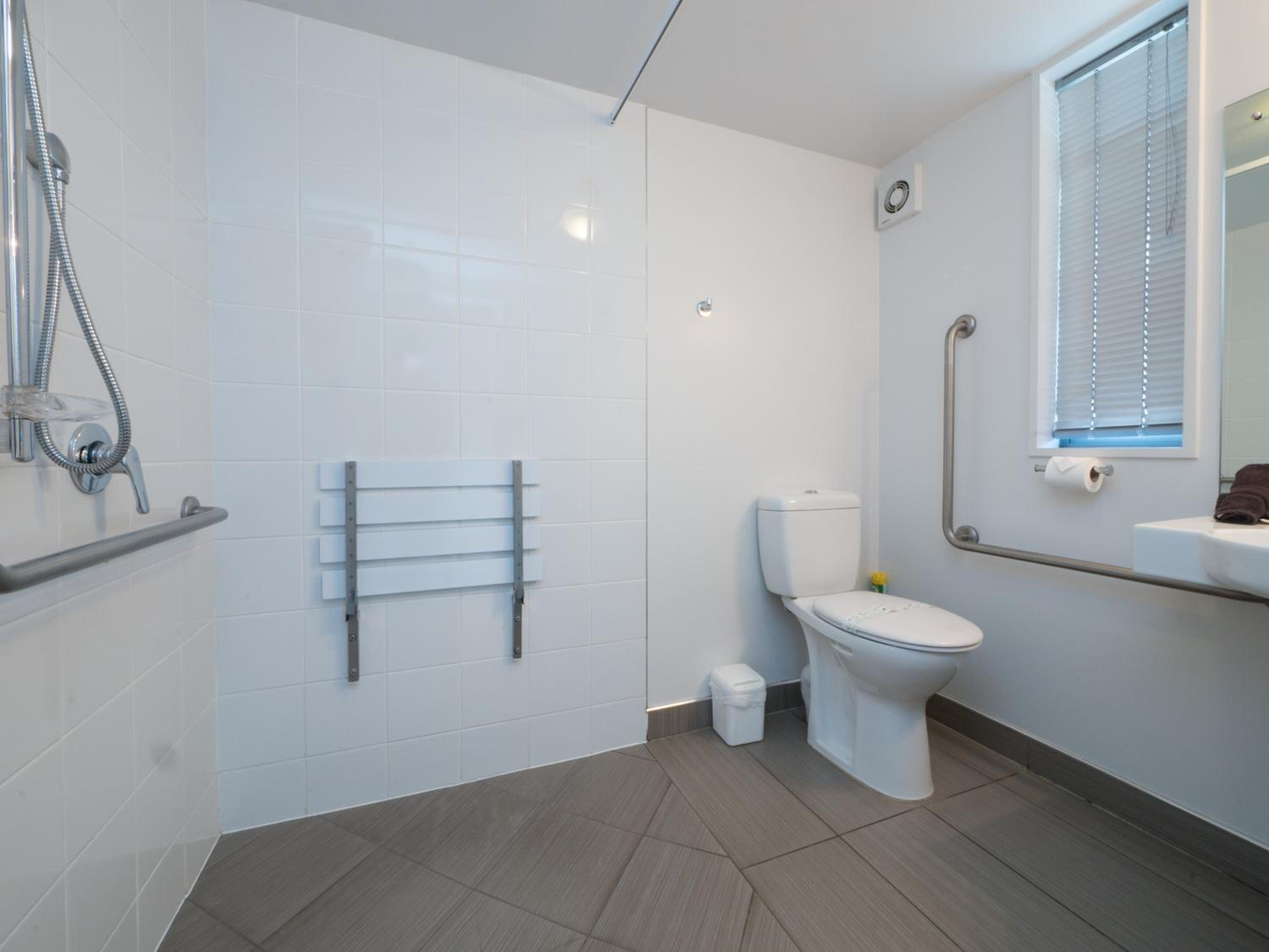 Bellano Motel Suites