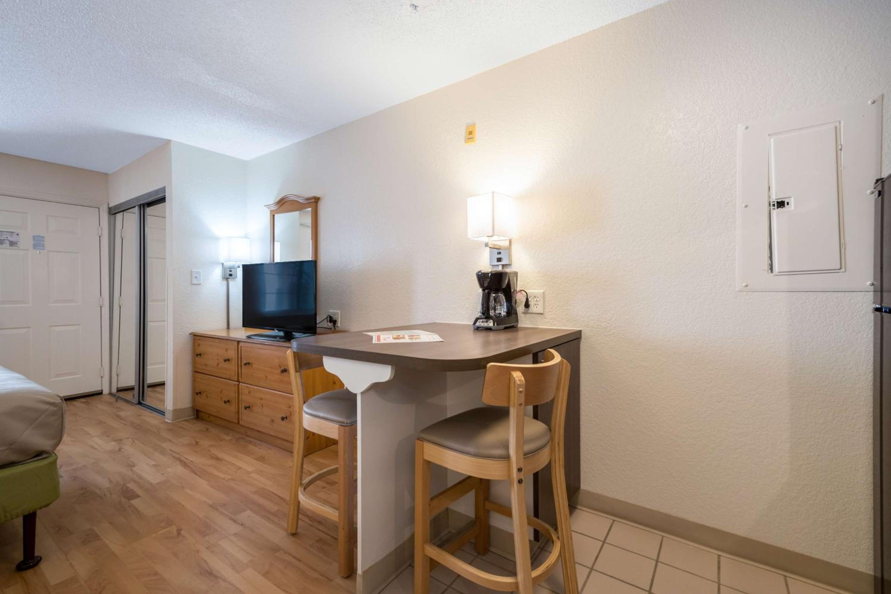 Studio 6 Extended Stay - Duluth, GA - Atlanta - Gwinnett Place