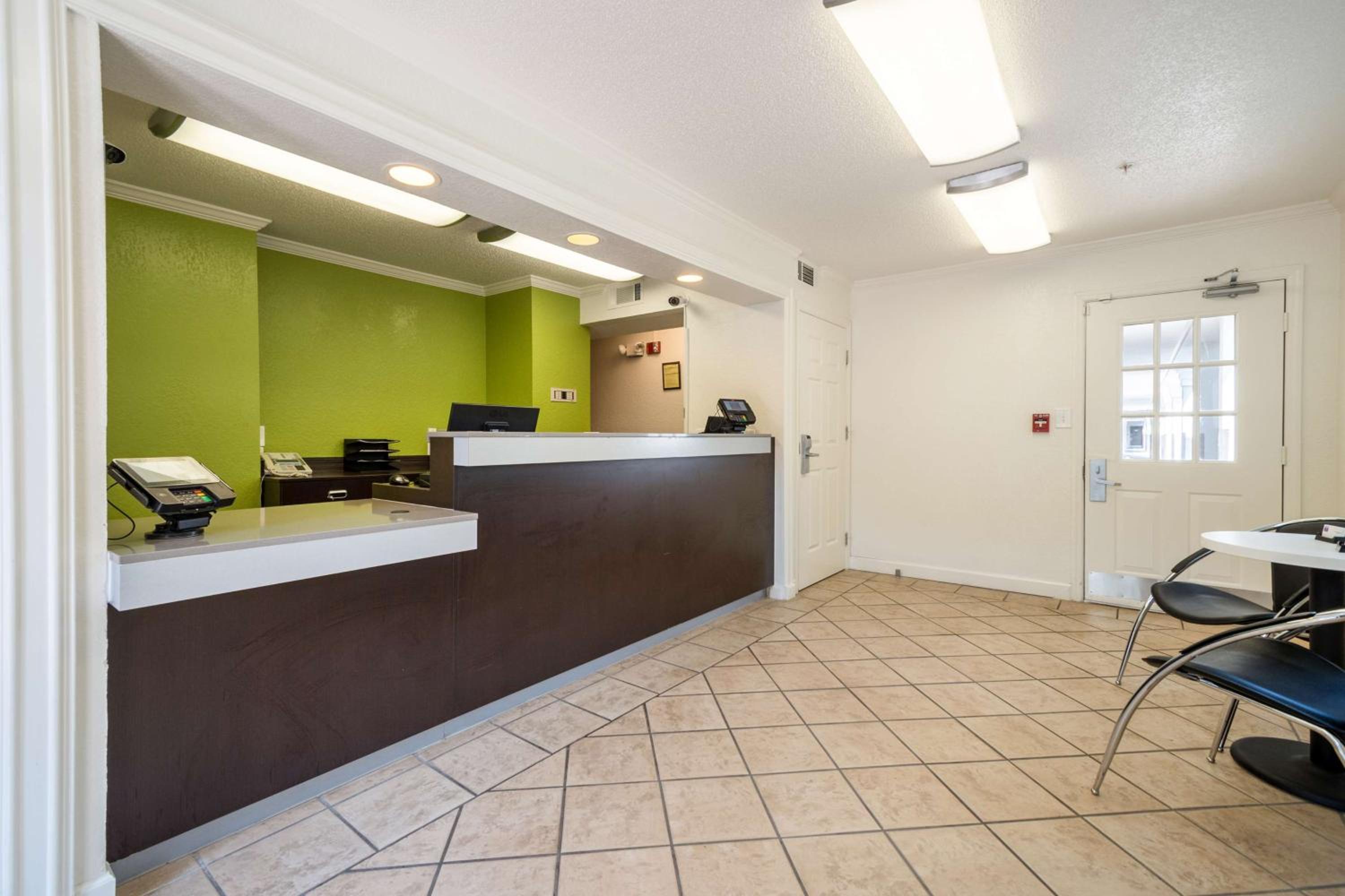 Studio 6 Extended Stay - Duluth, GA - Atlanta - Gwinnett Place