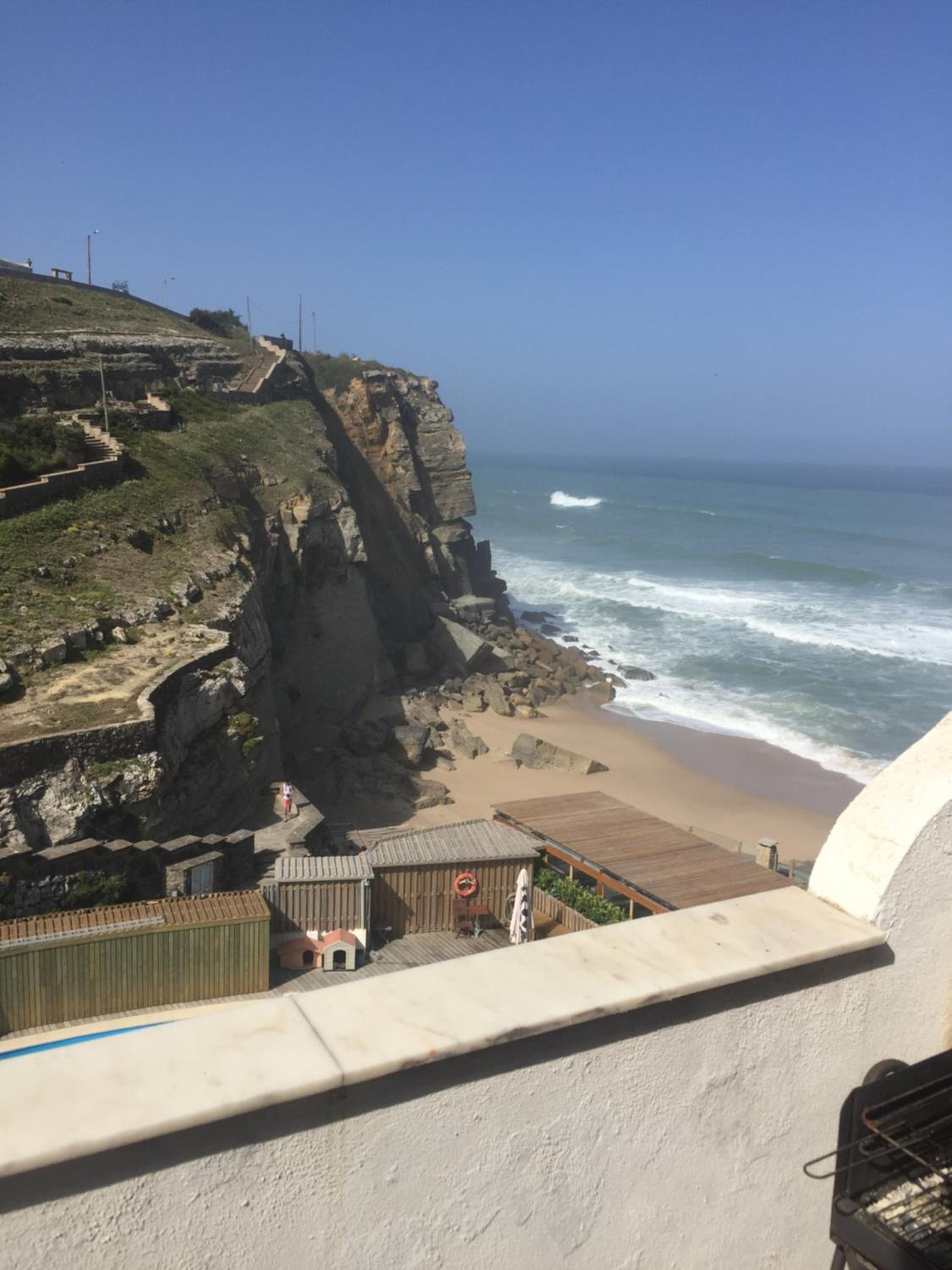 Azenhas do Mar Beach House