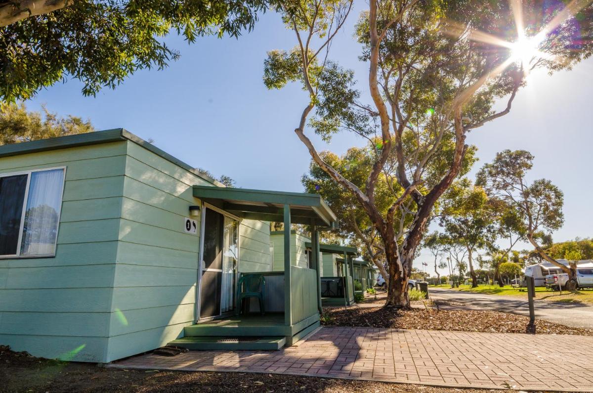 Lake Albert Caravan Park