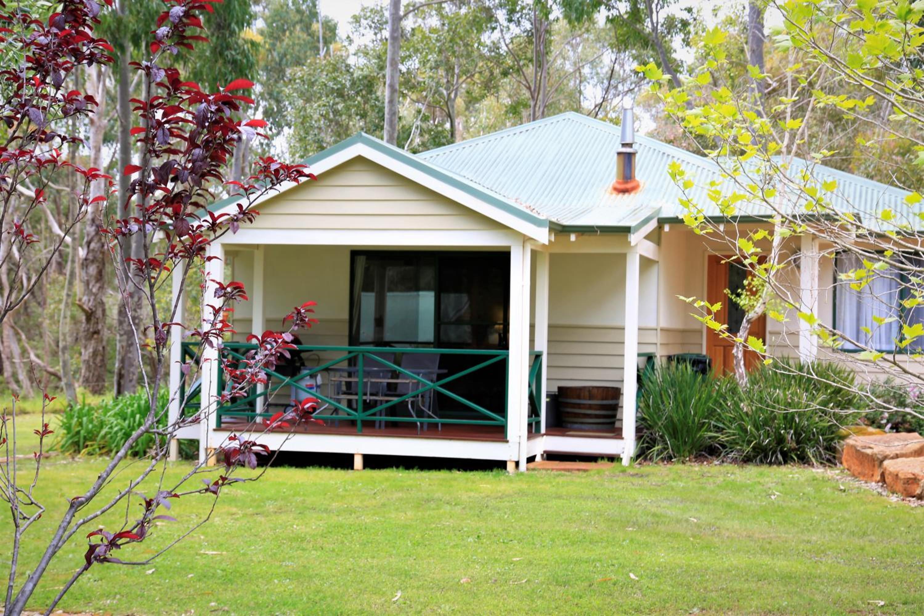 Bushy Lake Chalets