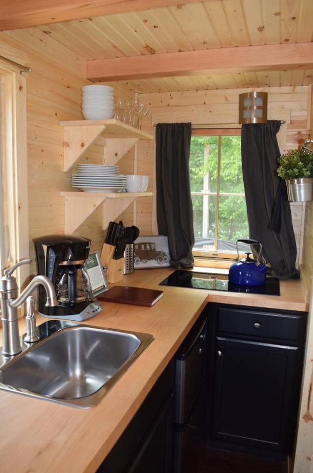Tuxbury Pond Camping Resort Tiny House Henry - Property Image 16