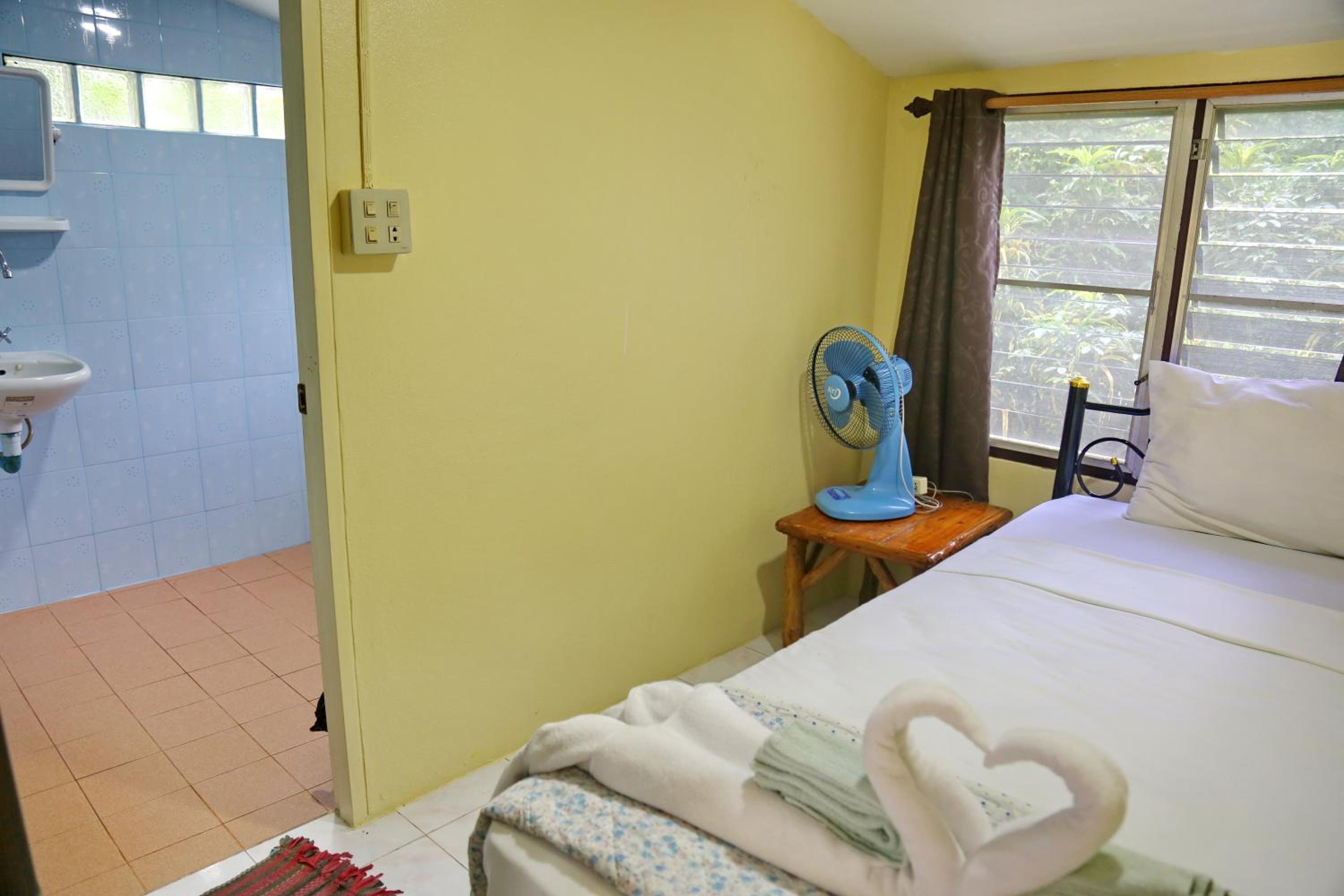 TP Hut Bungalows view 5