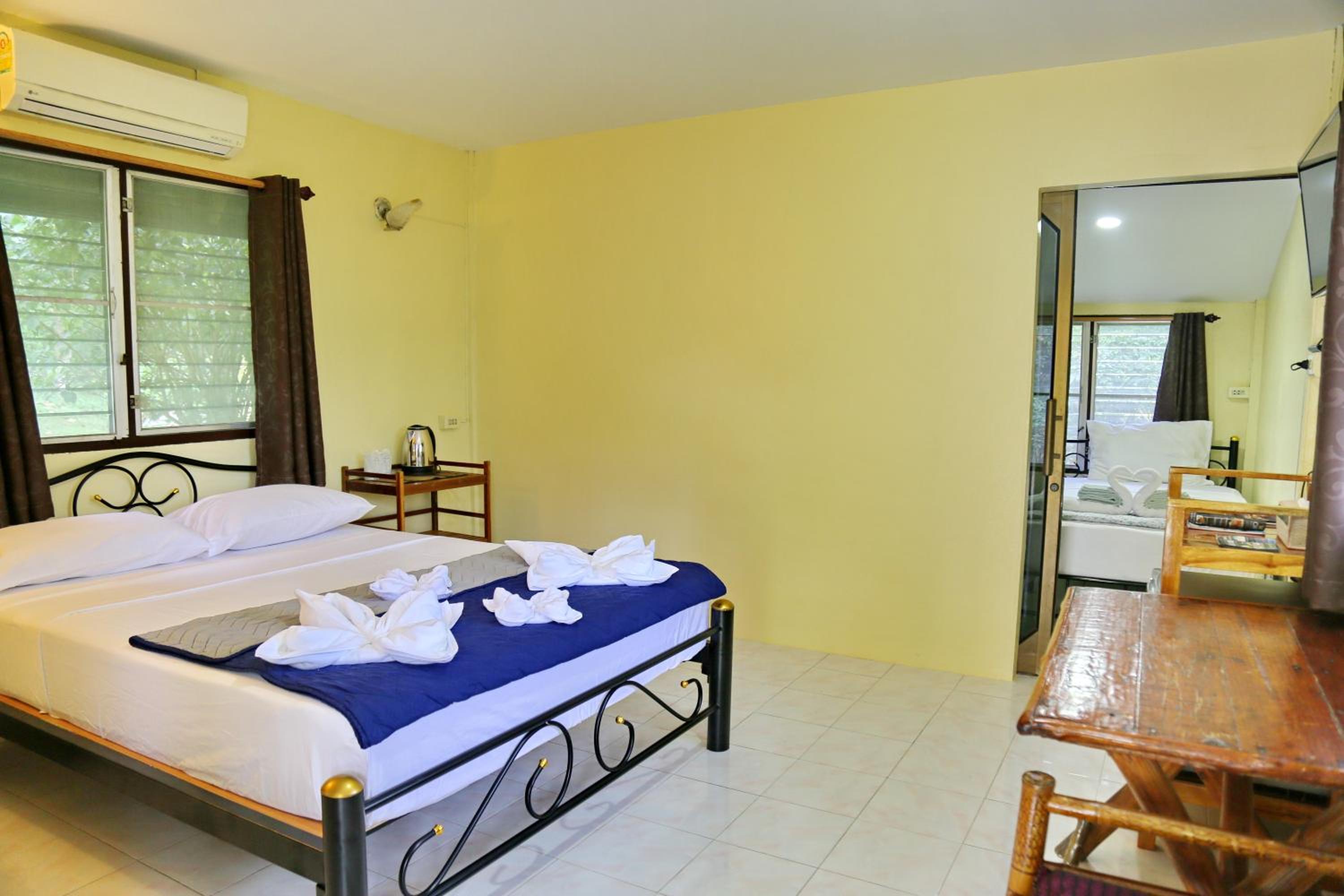 TP Hut Bungalows view 3