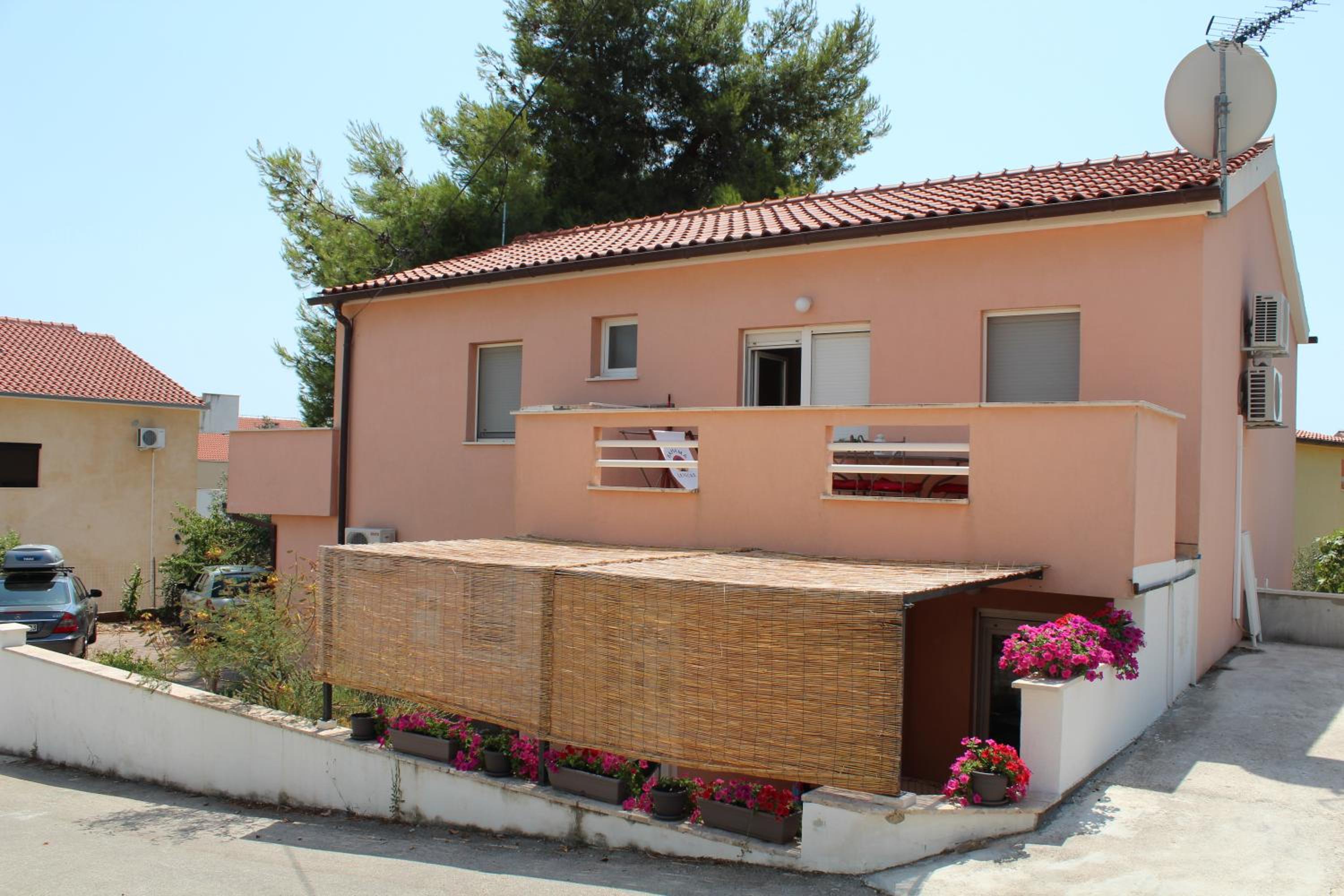 Apartments Luvi view 3
