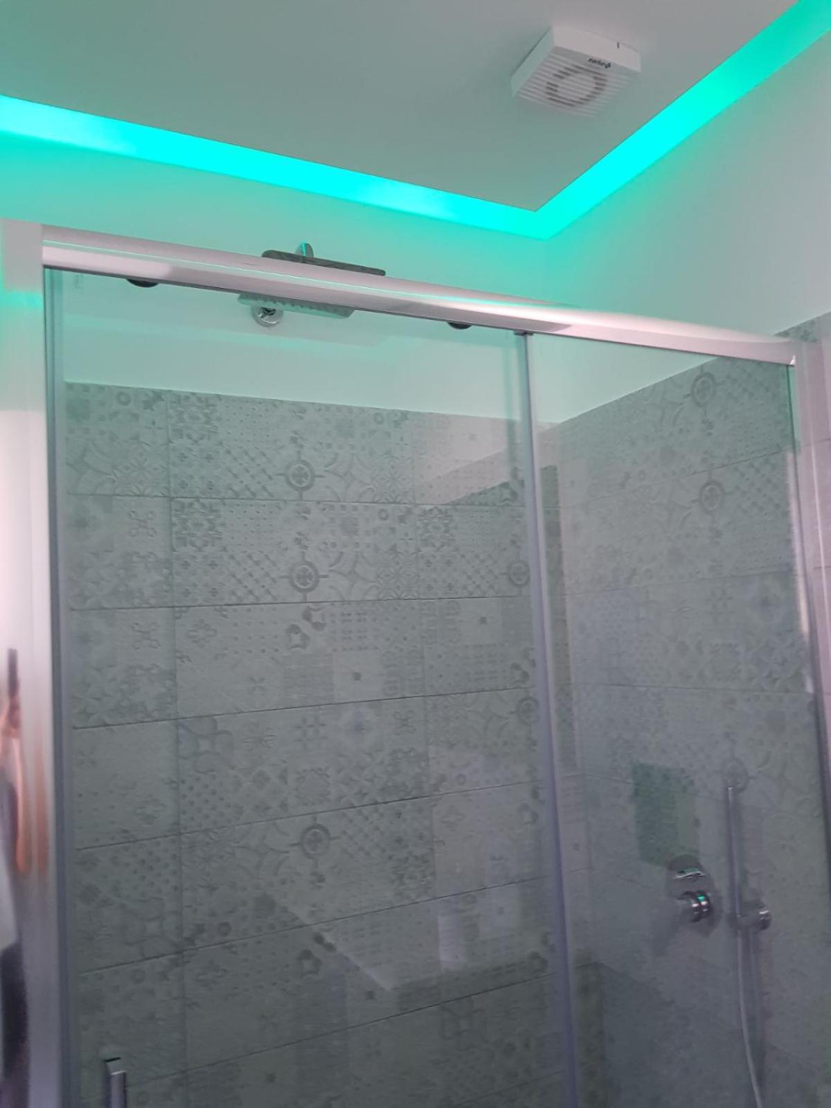 2B Fifteen Floor Suite Napoli