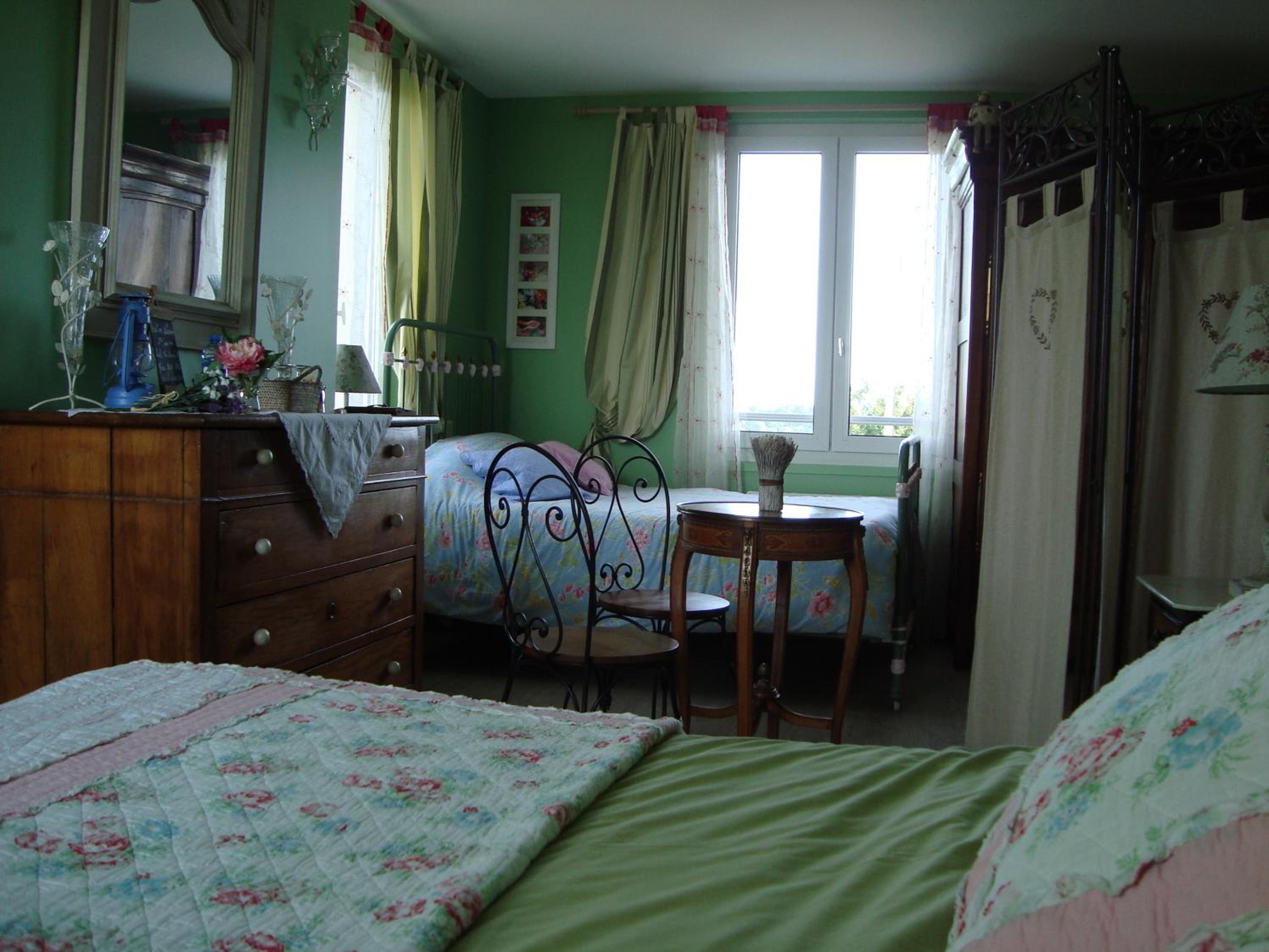 Photo 2