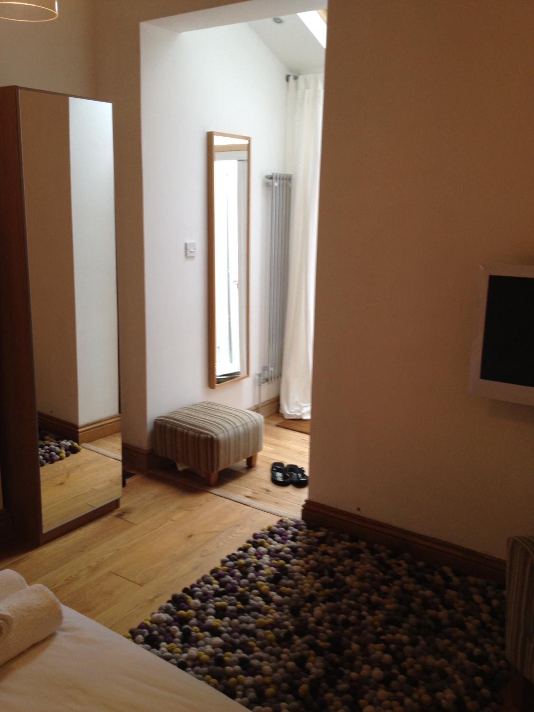 Photo 33