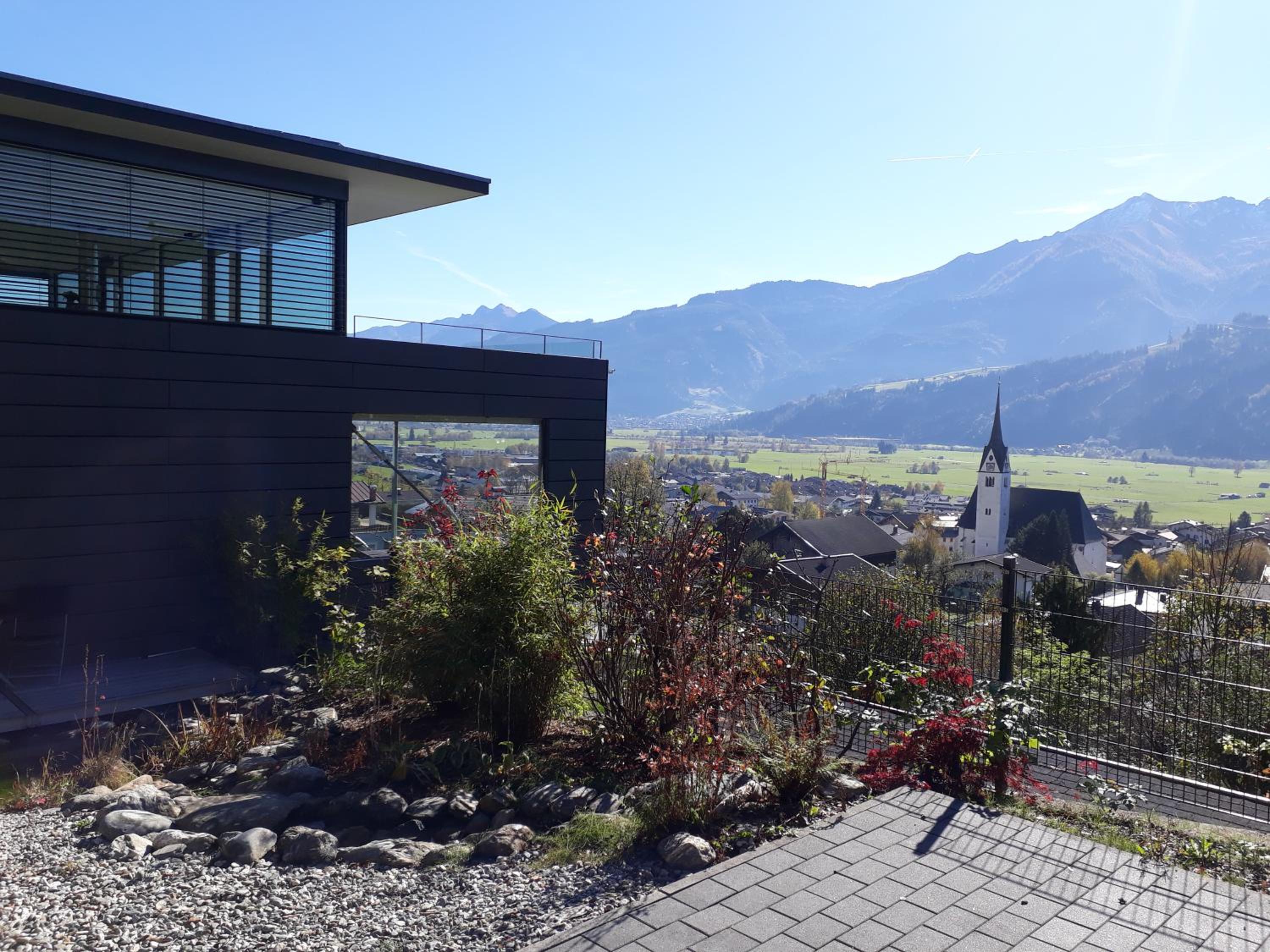 Glas House - Design Holiday Home