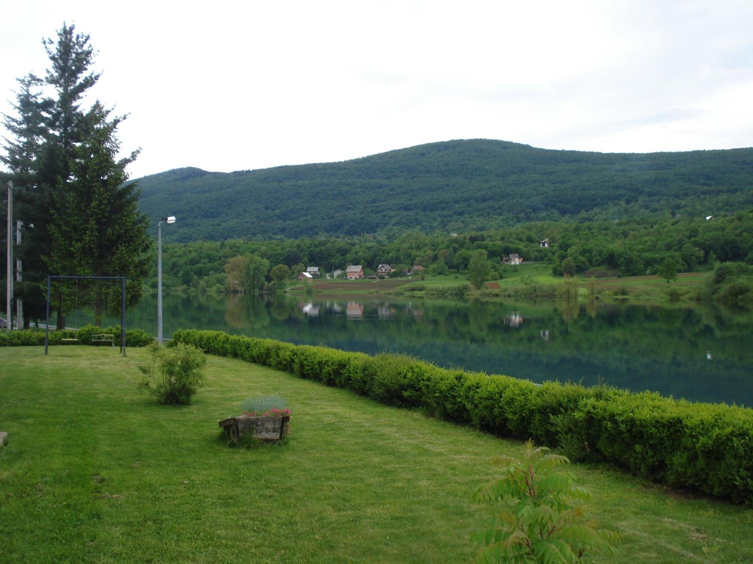 Photo 8