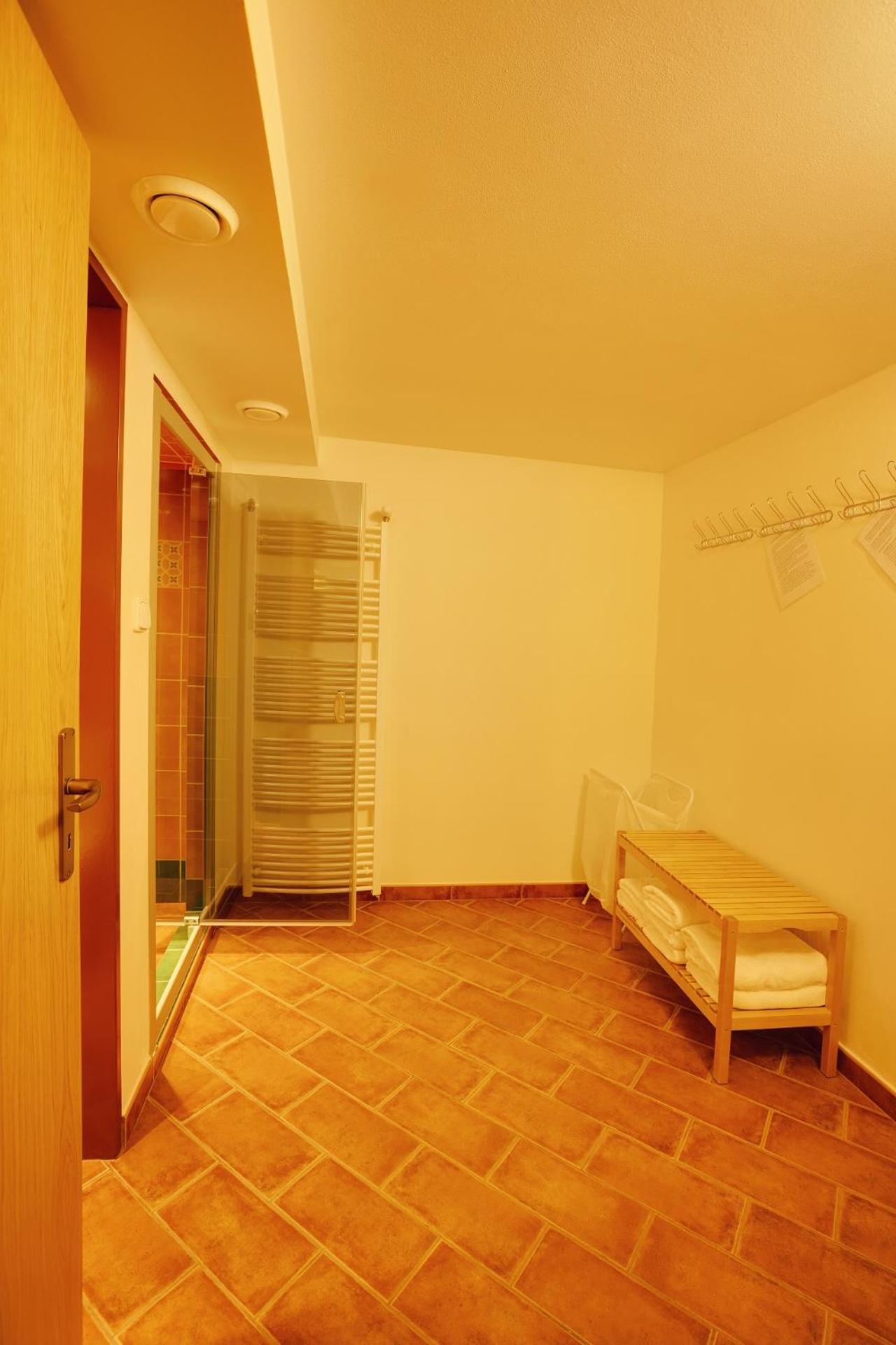 Photo 47