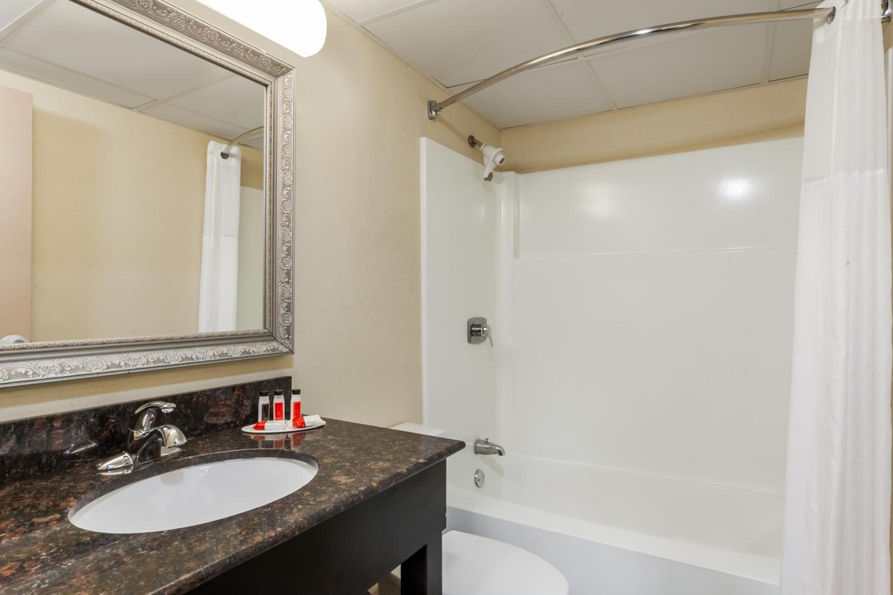 Newburgh Vacations - Ramada by Wyndham Newburgh/West Point - Property Image 18
