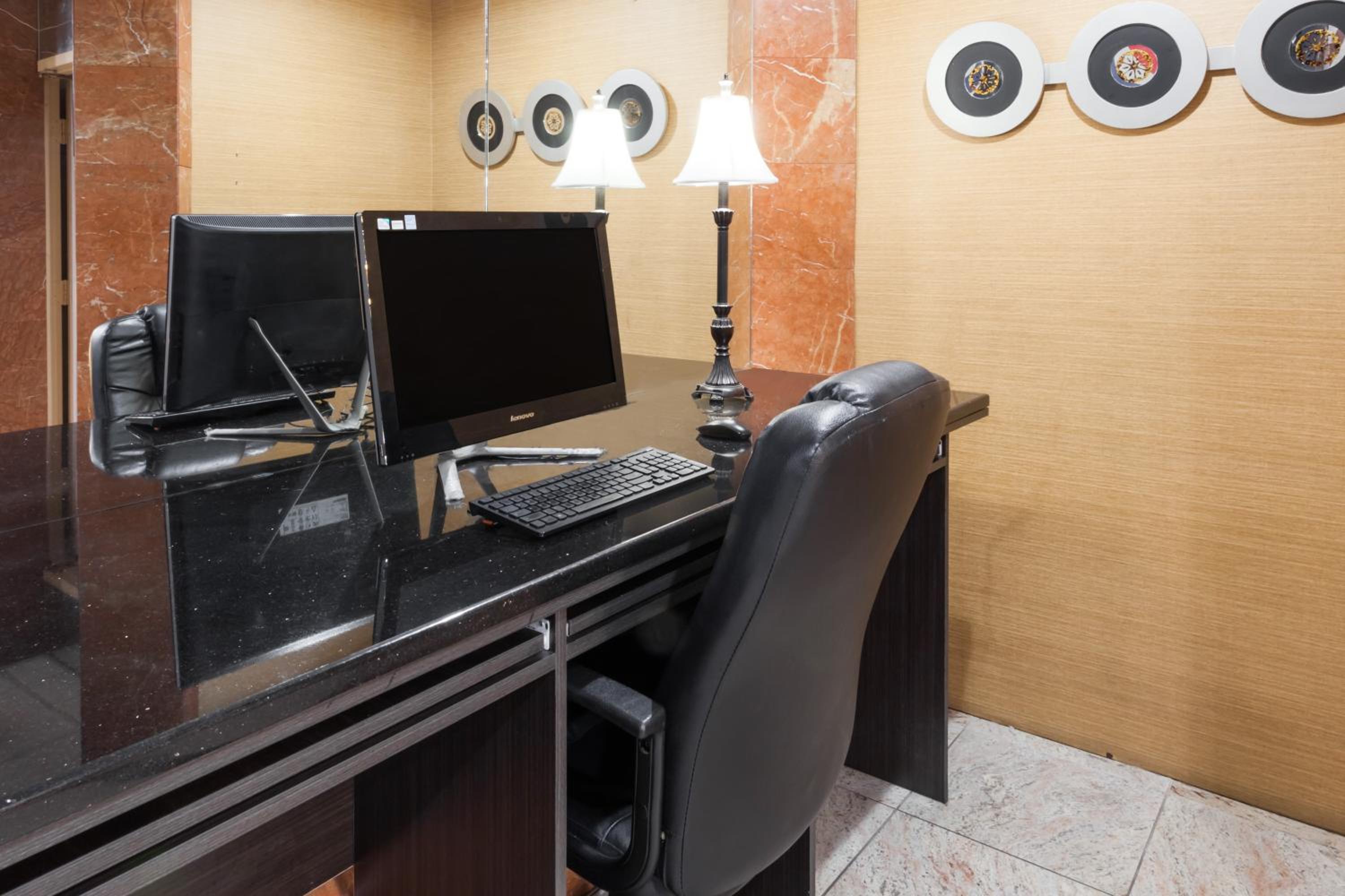 Newburgh Vacations - Ramada by Wyndham Newburgh/West Point - Property Image 7