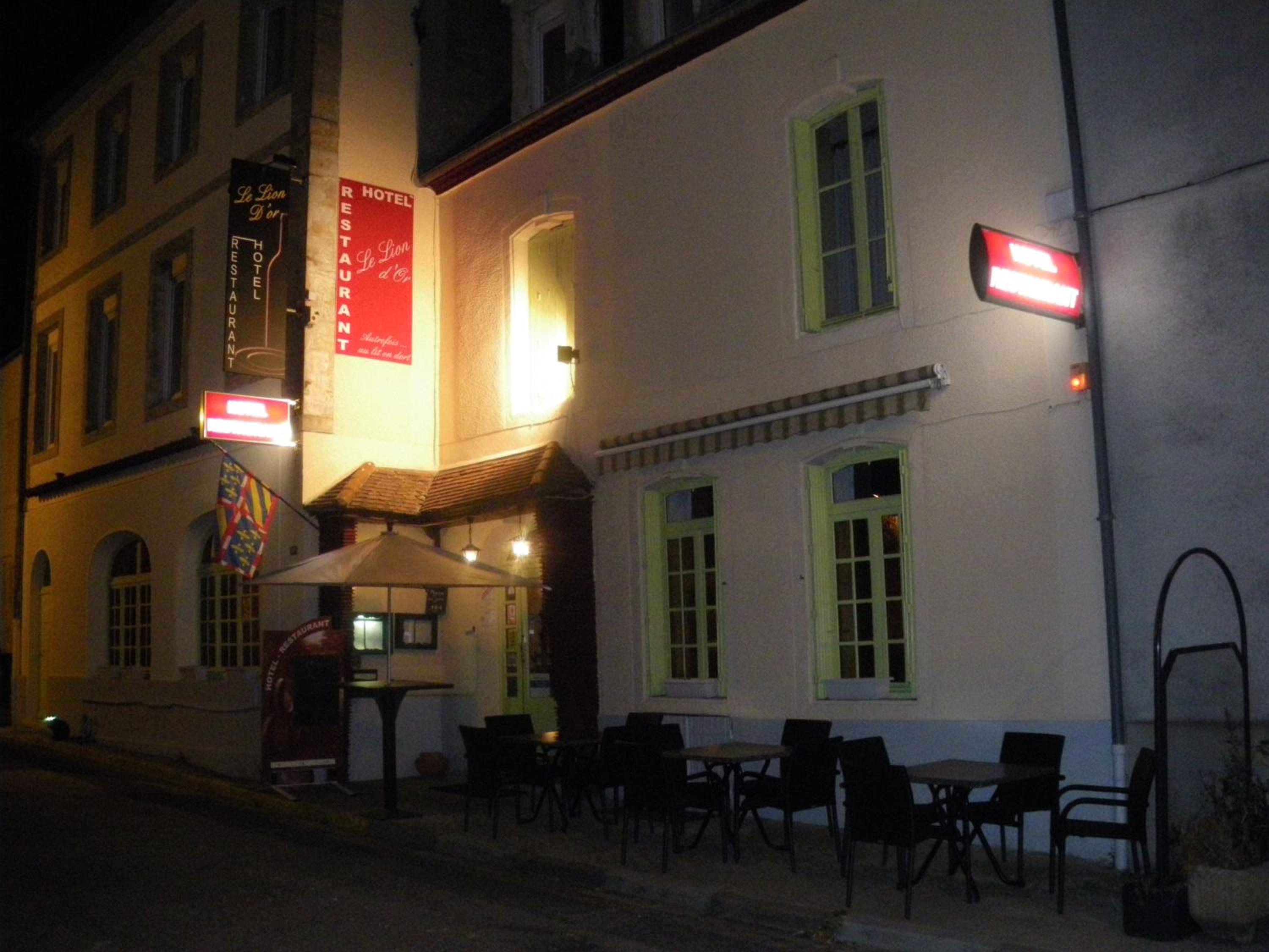 restaurant
