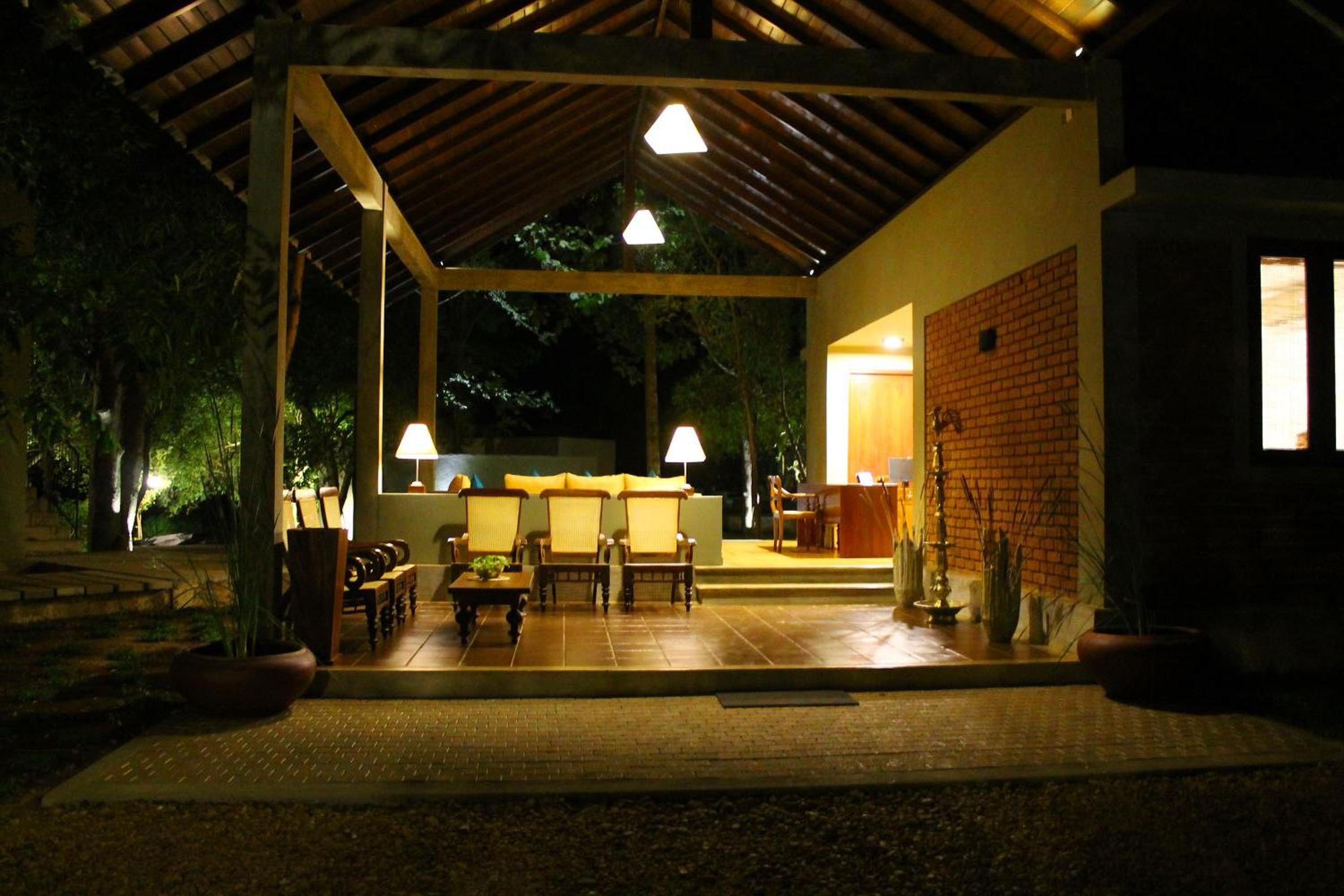 Ehalagala Lake Resort