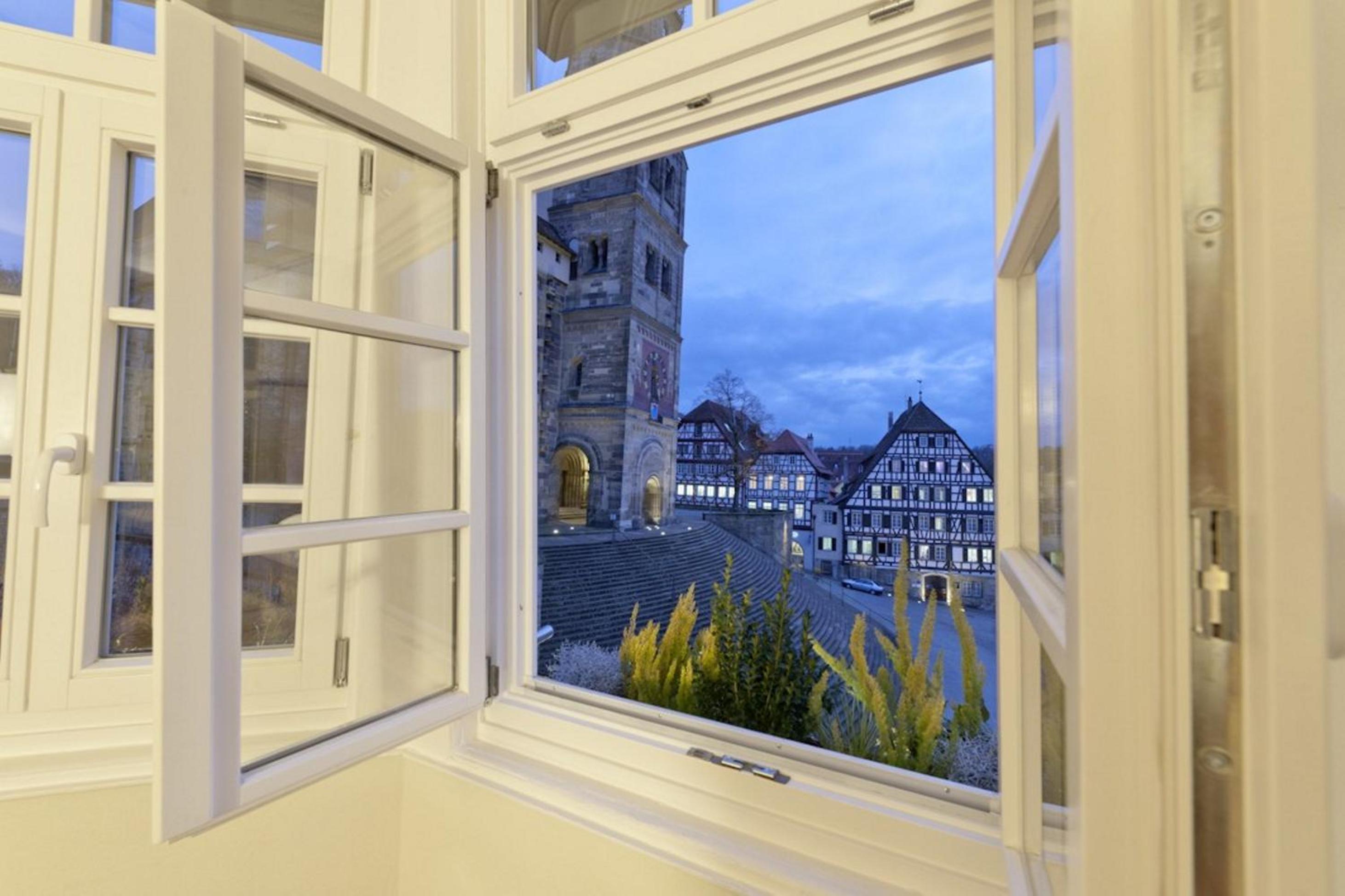 Stadt-gut-Hotel Gasthof Goldener Adler - Property Image 51