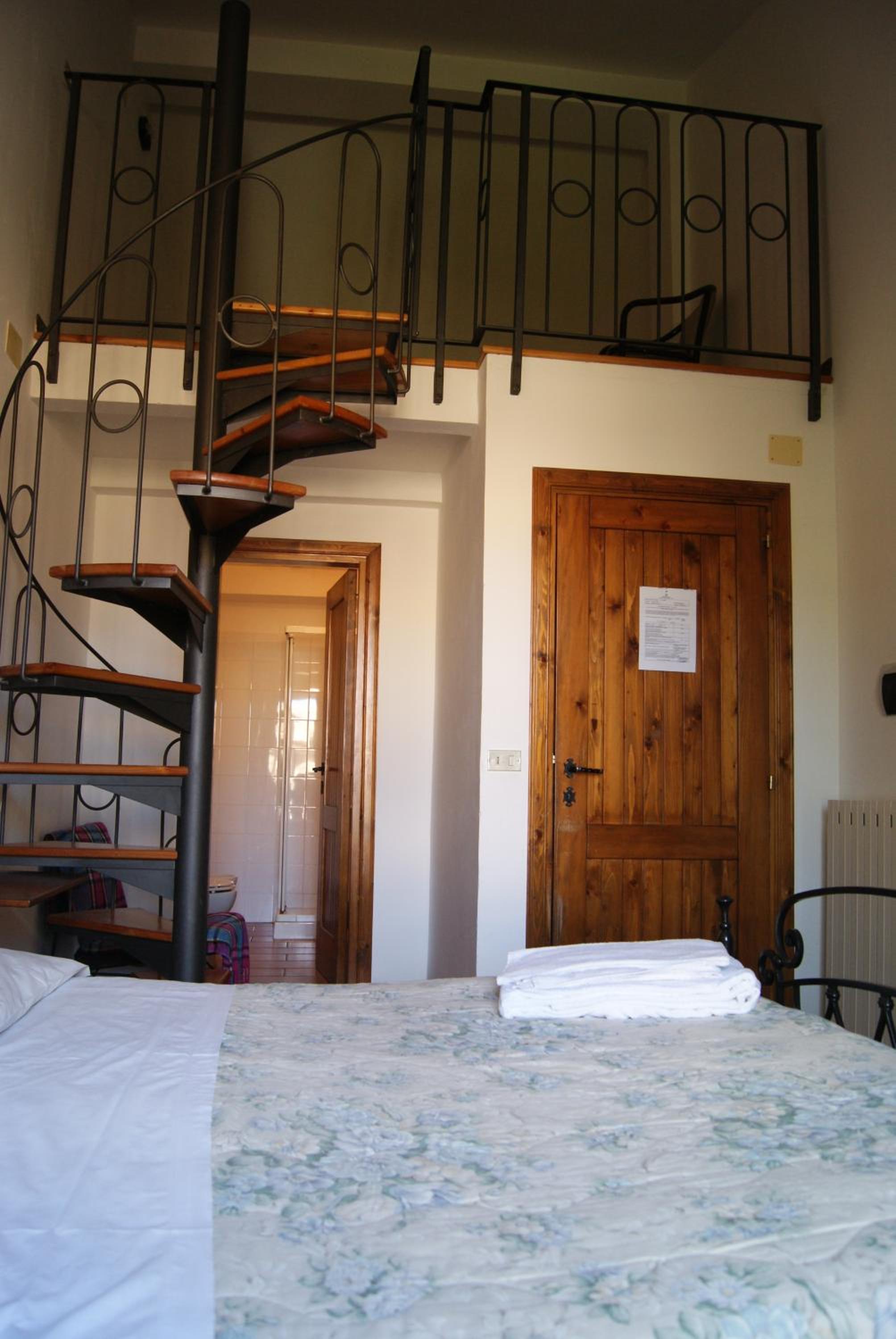 Photo 36