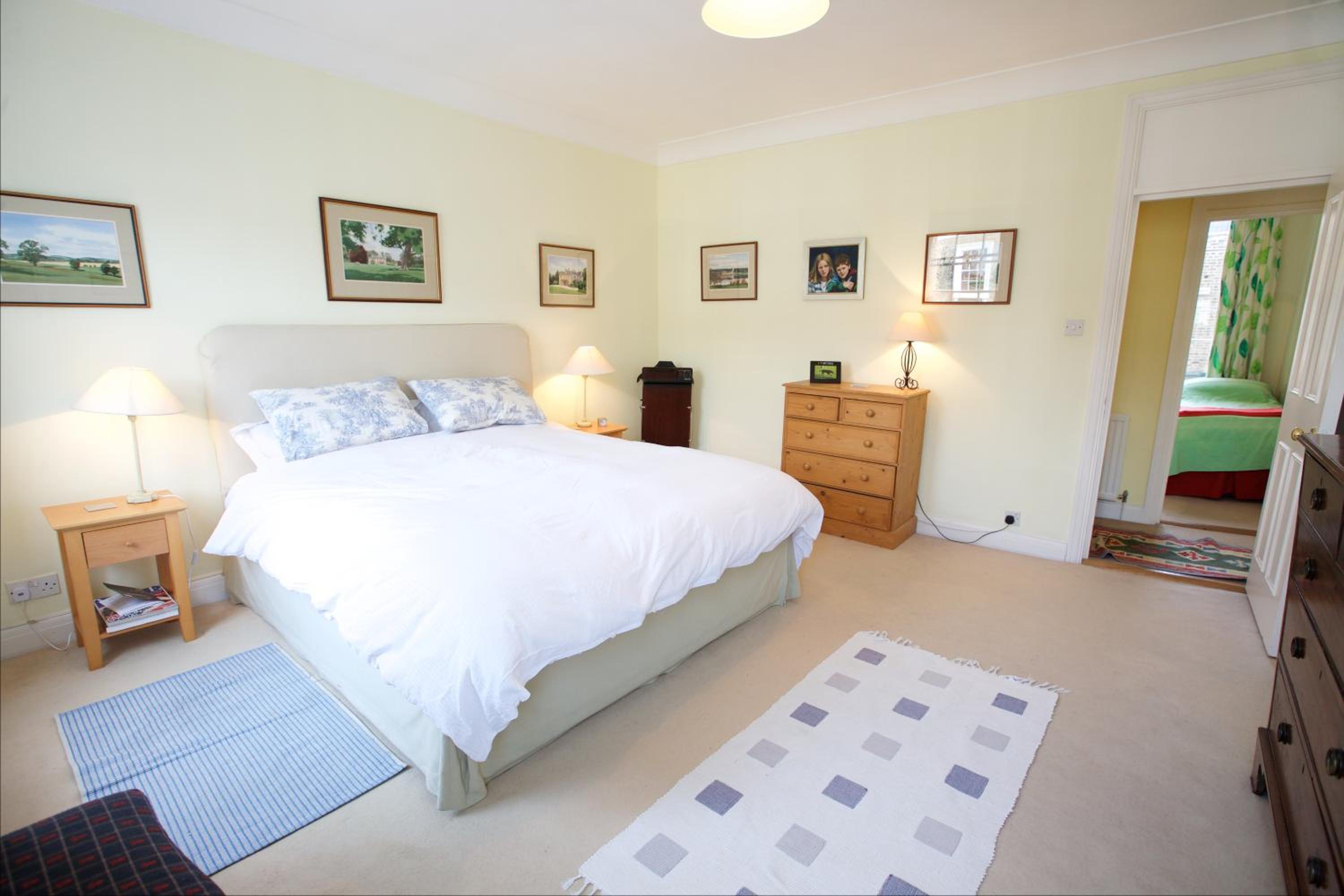 Elegant flat in Pimlico, close to Warwick Square