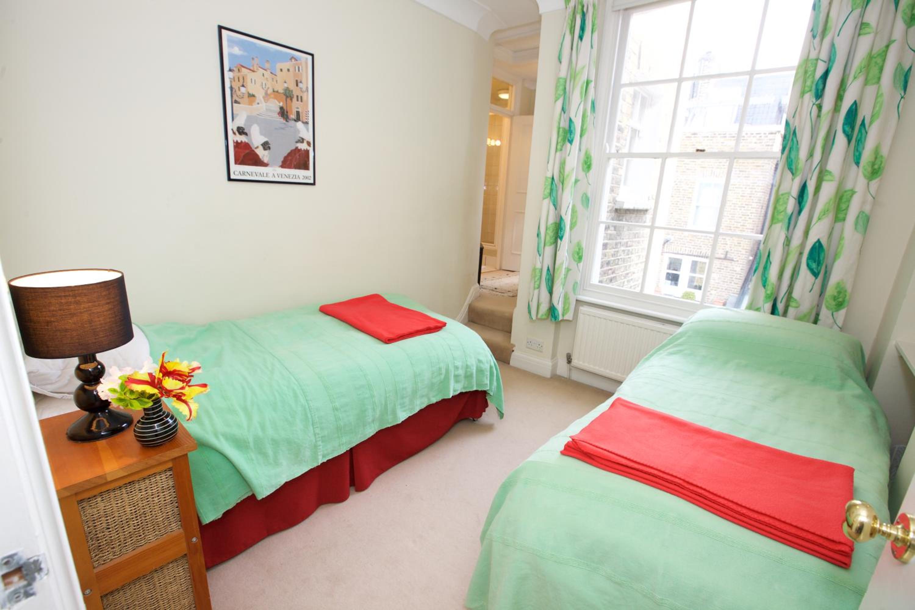 Elegant flat in Pimlico, close to Warwick Square