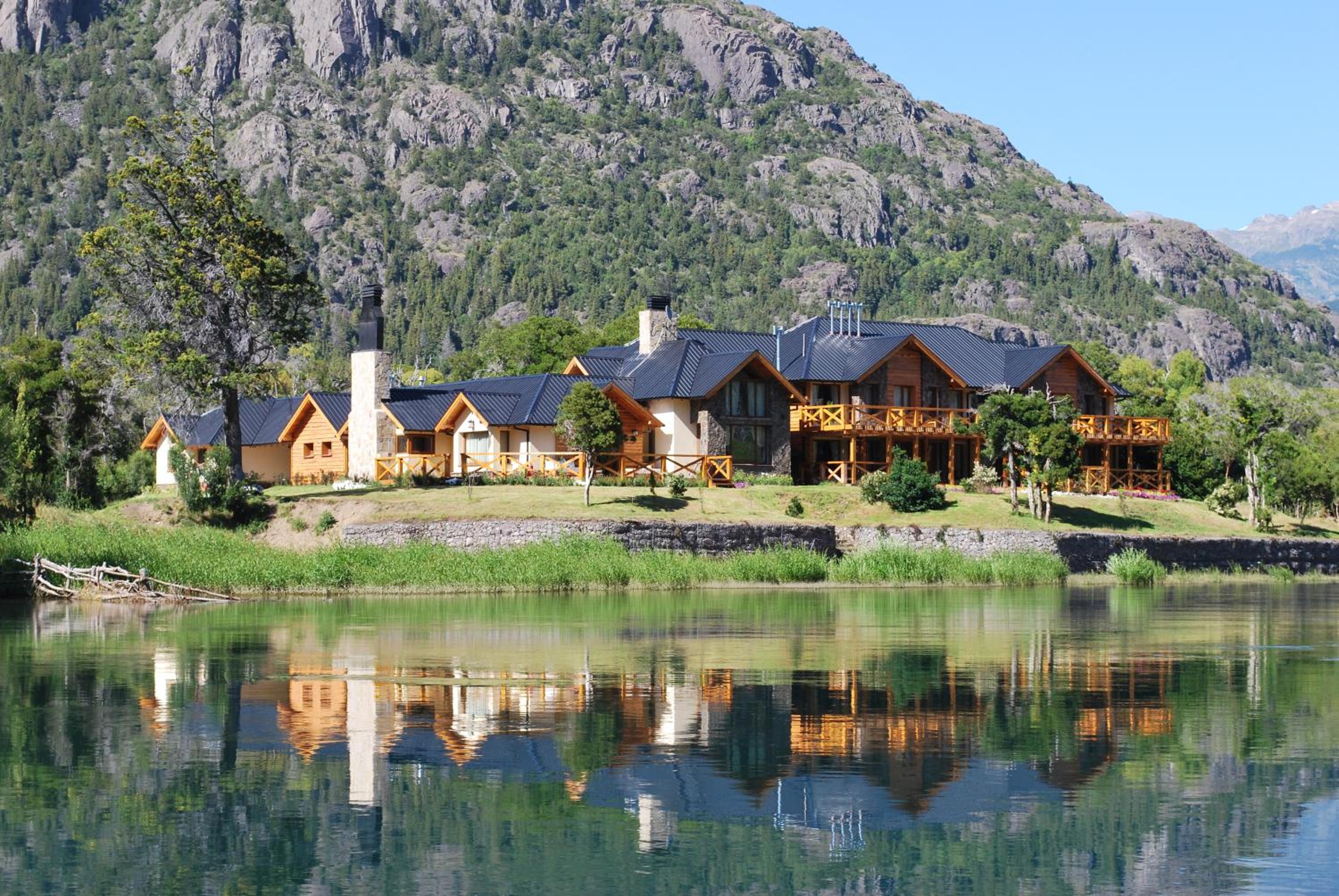 Sendero Lodge