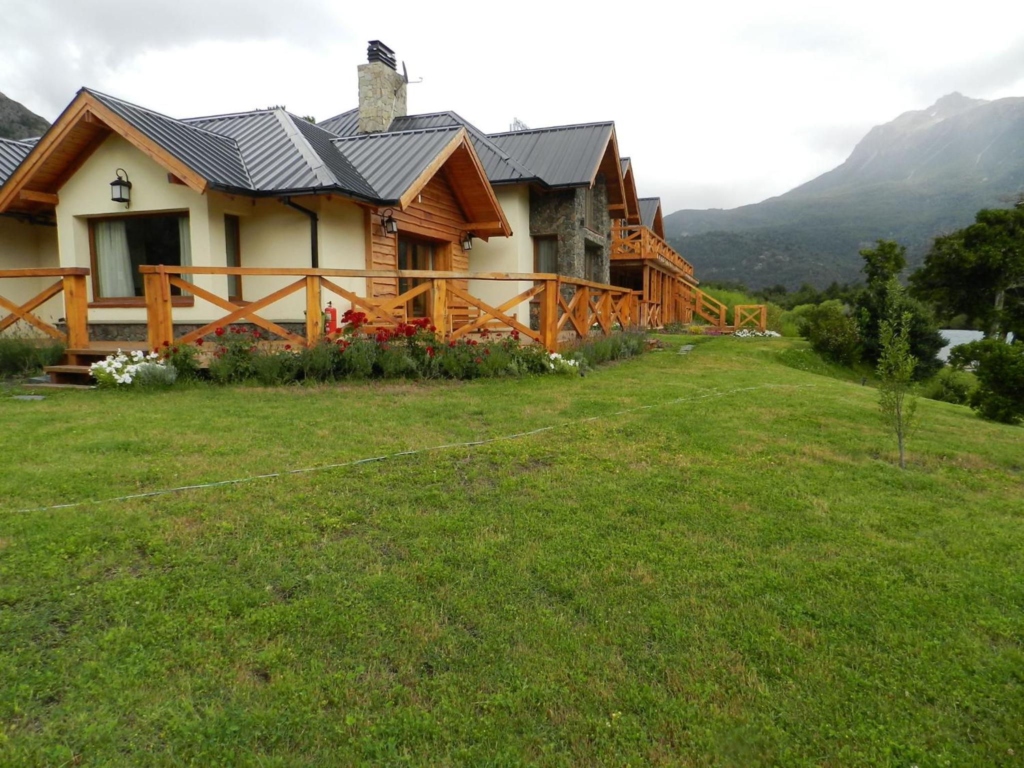 Sendero Lodge